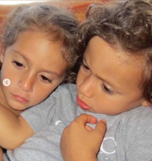 Une photo d'enfance de Max et Emme Muñiz, postée en juillet 2024 | Source : Instagram/jlo