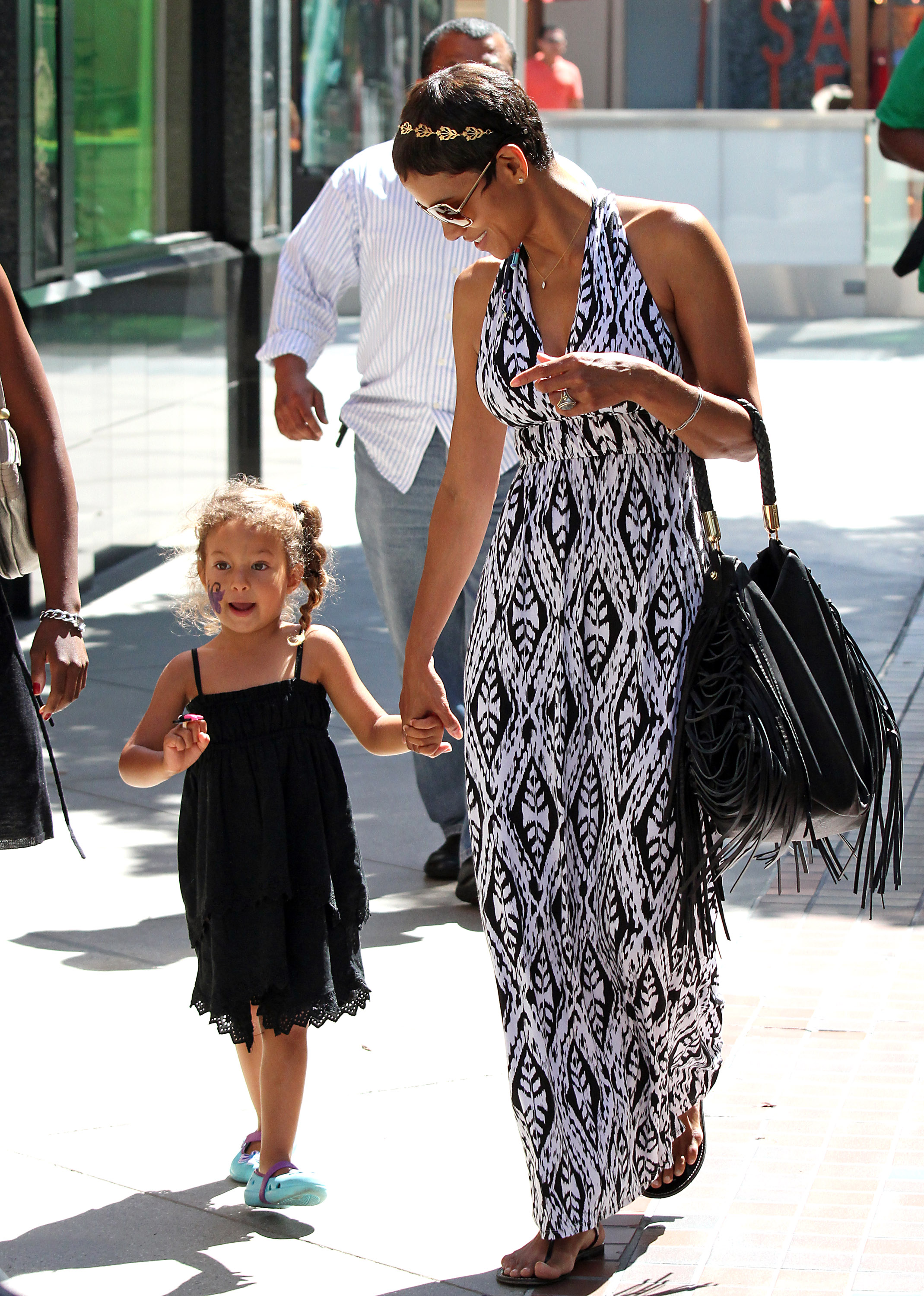 Halle Berry et sa fille Nahla Aubry à Los Angeles en 2011 | Source : Getty Images