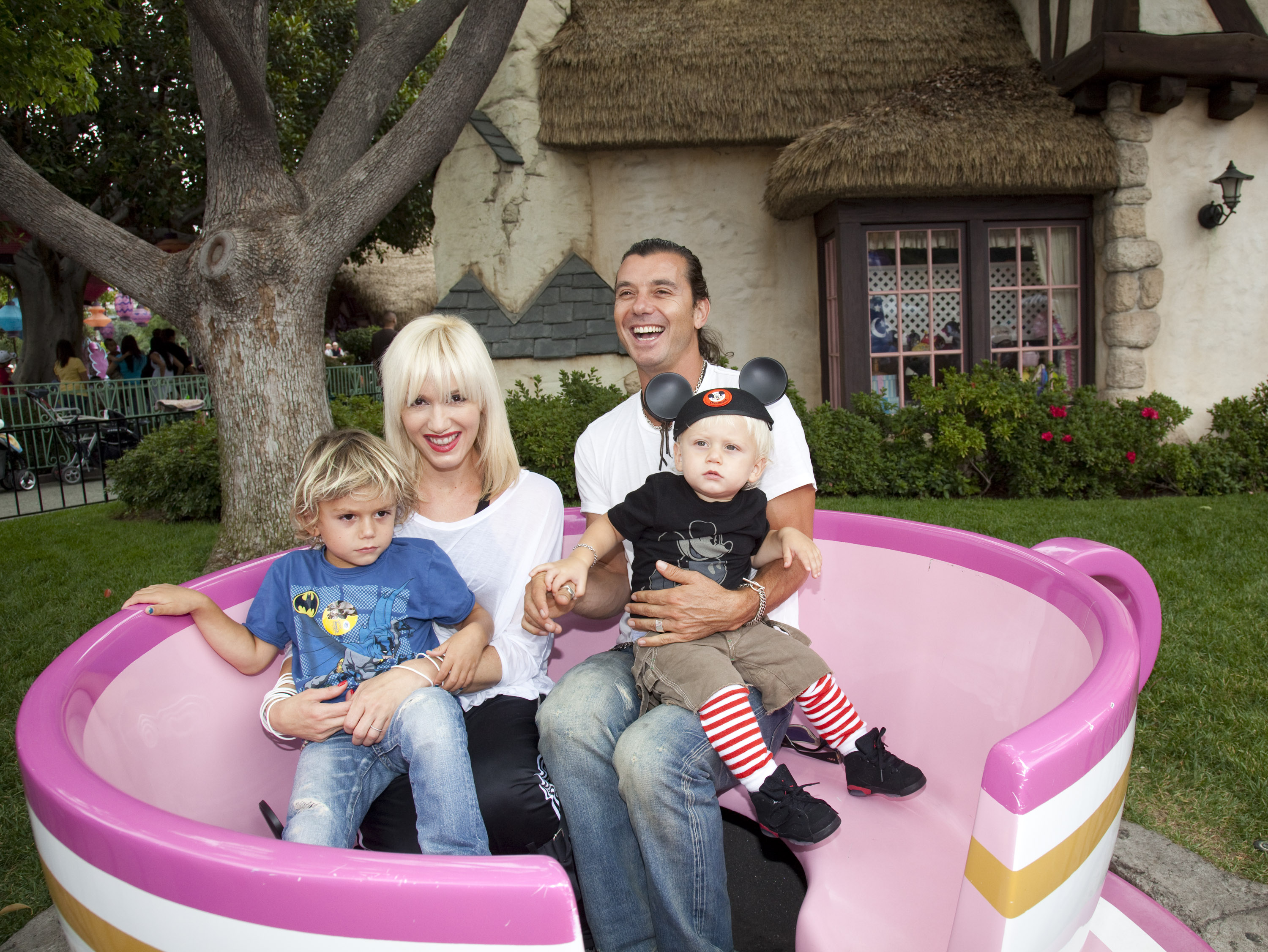 Gavin Rossdale et Gwen Stefani avec leurs enfants, 2010 | Source : Getty Images
