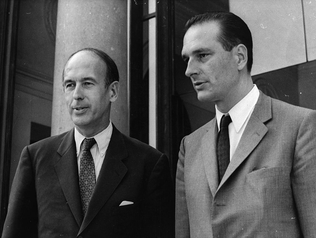 Jacques Chirac aux côtés de Valery Giscard D'Estaing. l Source : Getty Images