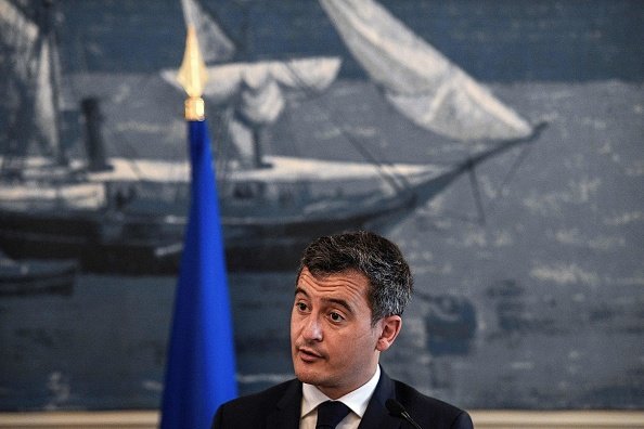 Gérald Darmanin s'exprime lors d'une conférence de presse. |Photo : Getty Images