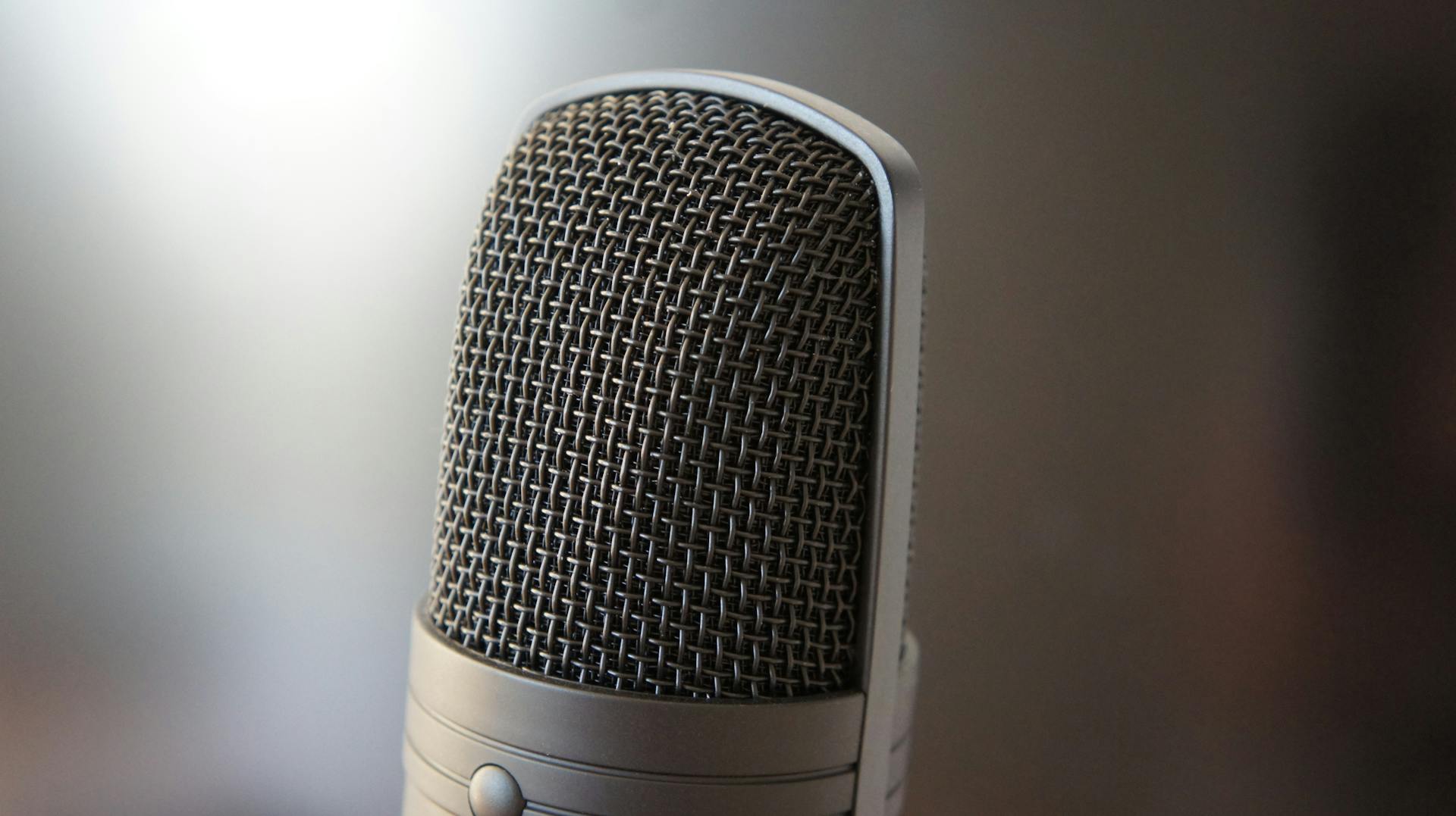 Gros plan sur un microphone | Source : Pexels