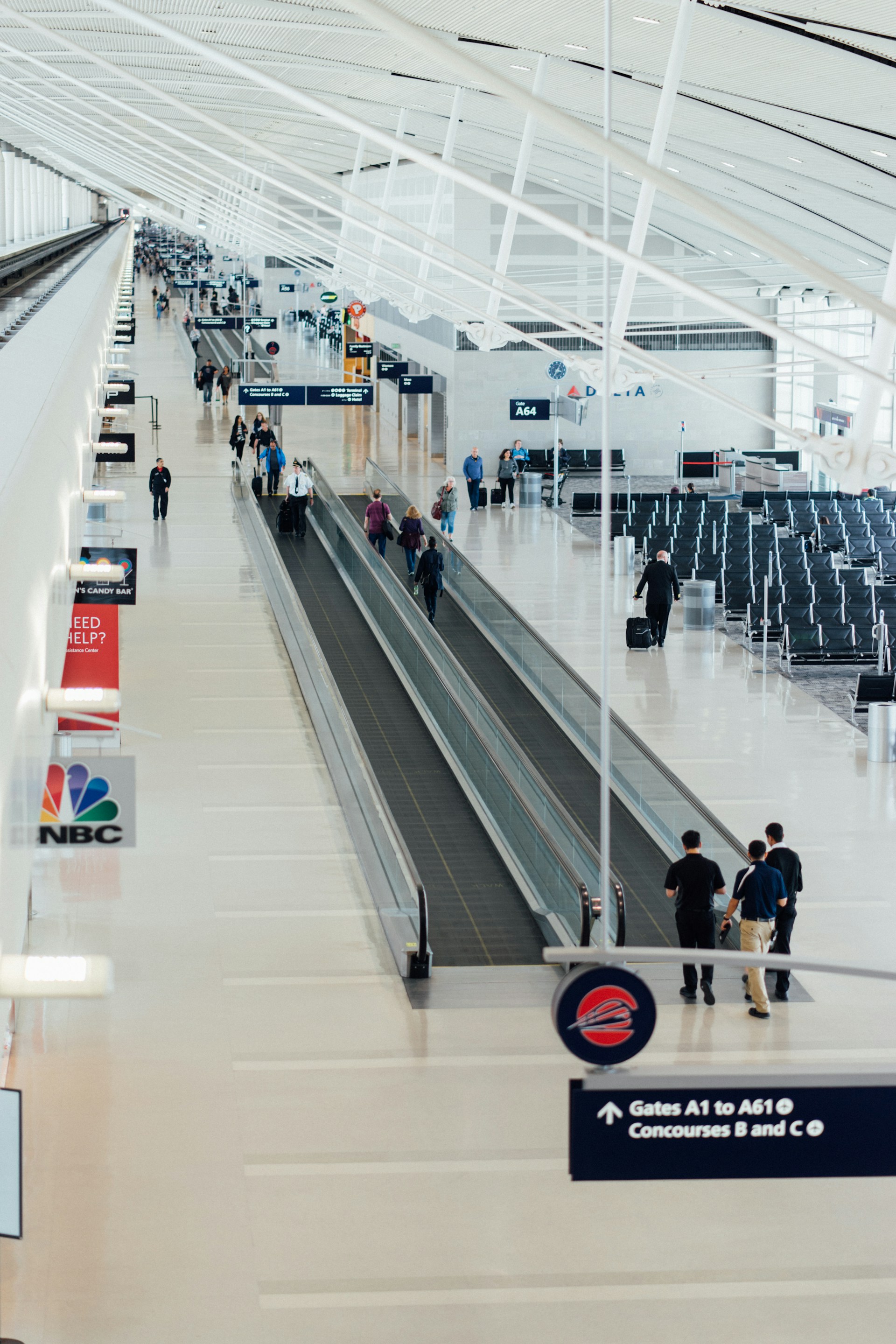 Un terminal d'aéroport | Source : Unsplash