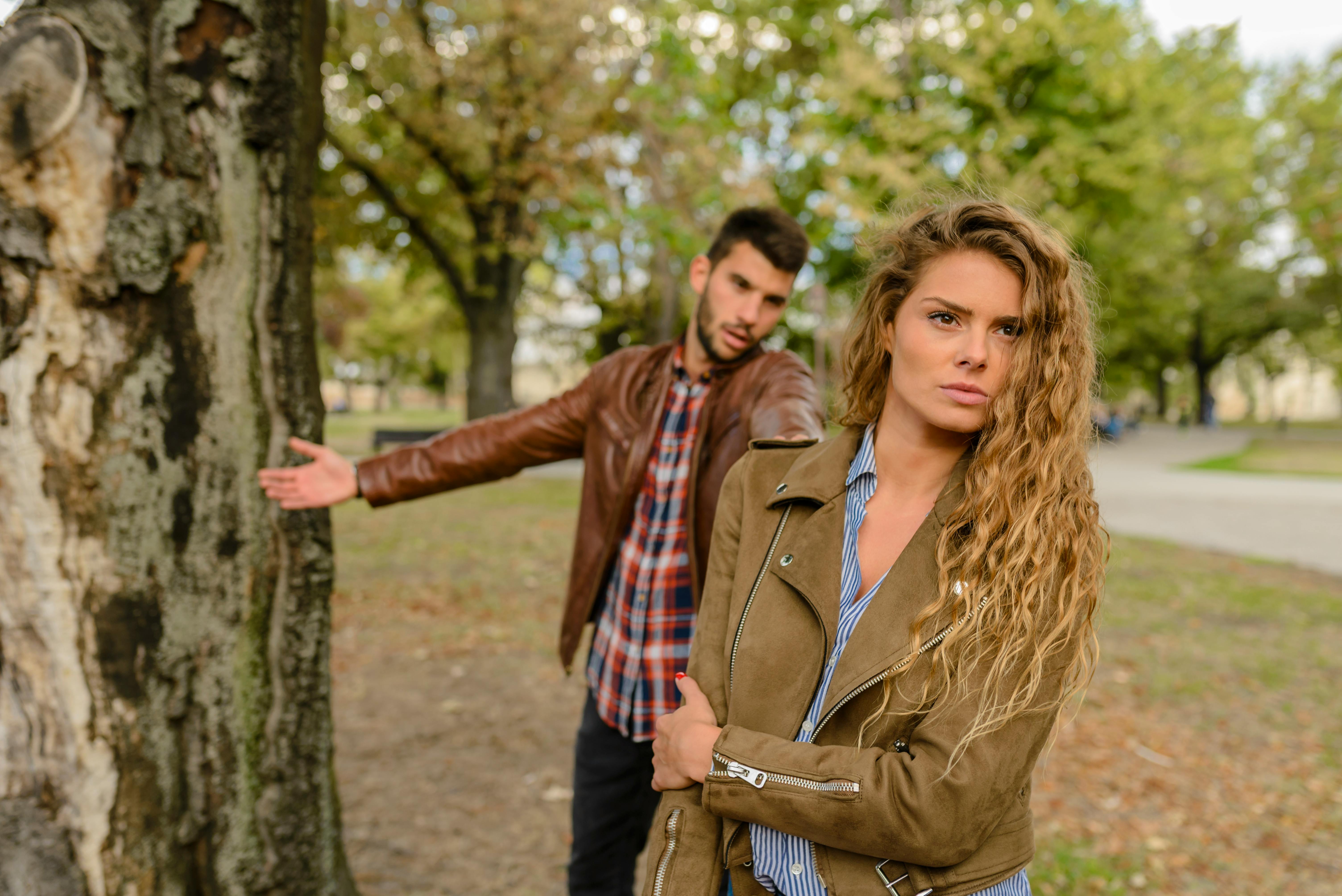 Un homme et une femme qui se disputent | Source : Pexels