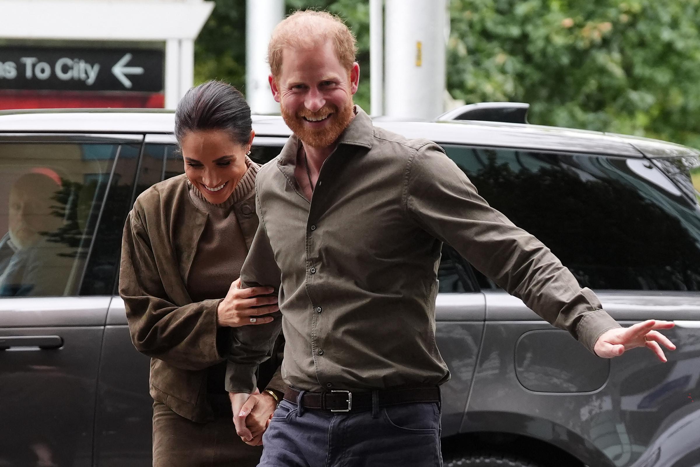 Harry et Meghan sont apparus ensemble à Melbourne en avril 2026, quelques mois avant que des rumeurs ne circulent sur un éventuel retour en Grande-Bretagne. Un tel déménagement rapprocherait la famille Sussex du roi Charles III après des années passées hors du Royaume-Uni. | Source : Getty Images