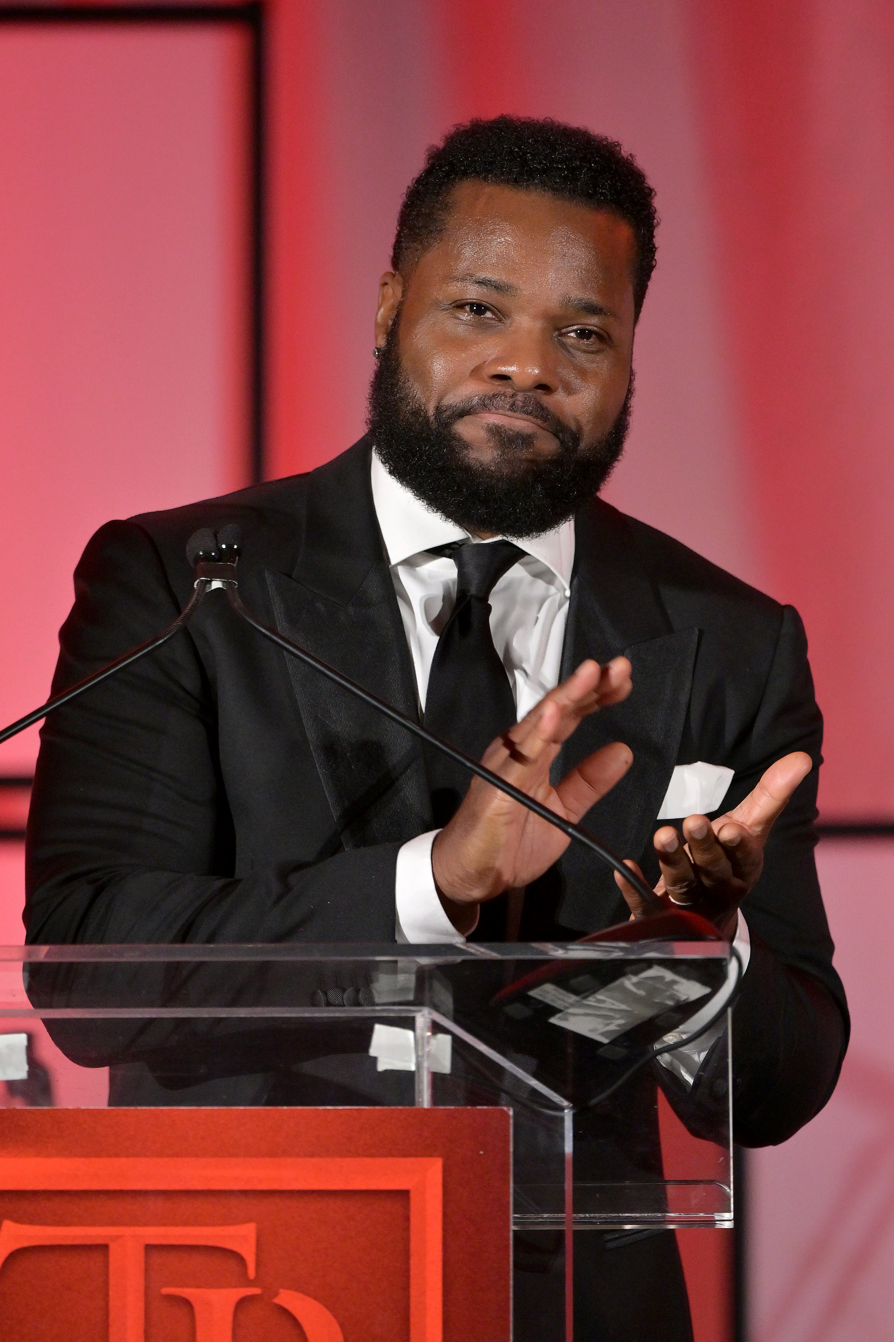 Malcolm-Jamal Warner sur scène lors du 2e gala annuel des légendes vivantes à Atlanta, le 30 septembre 2023. | Source : Getty Images