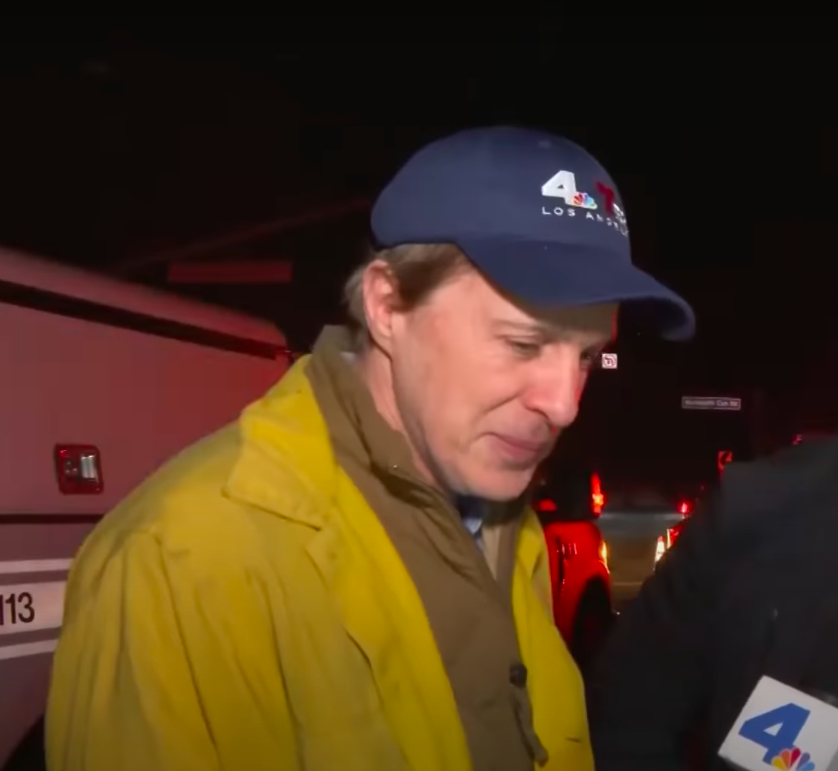 Robert Kovacik lors de son entretien avec Dennis Quaid. | Source : YouTube/NBC News