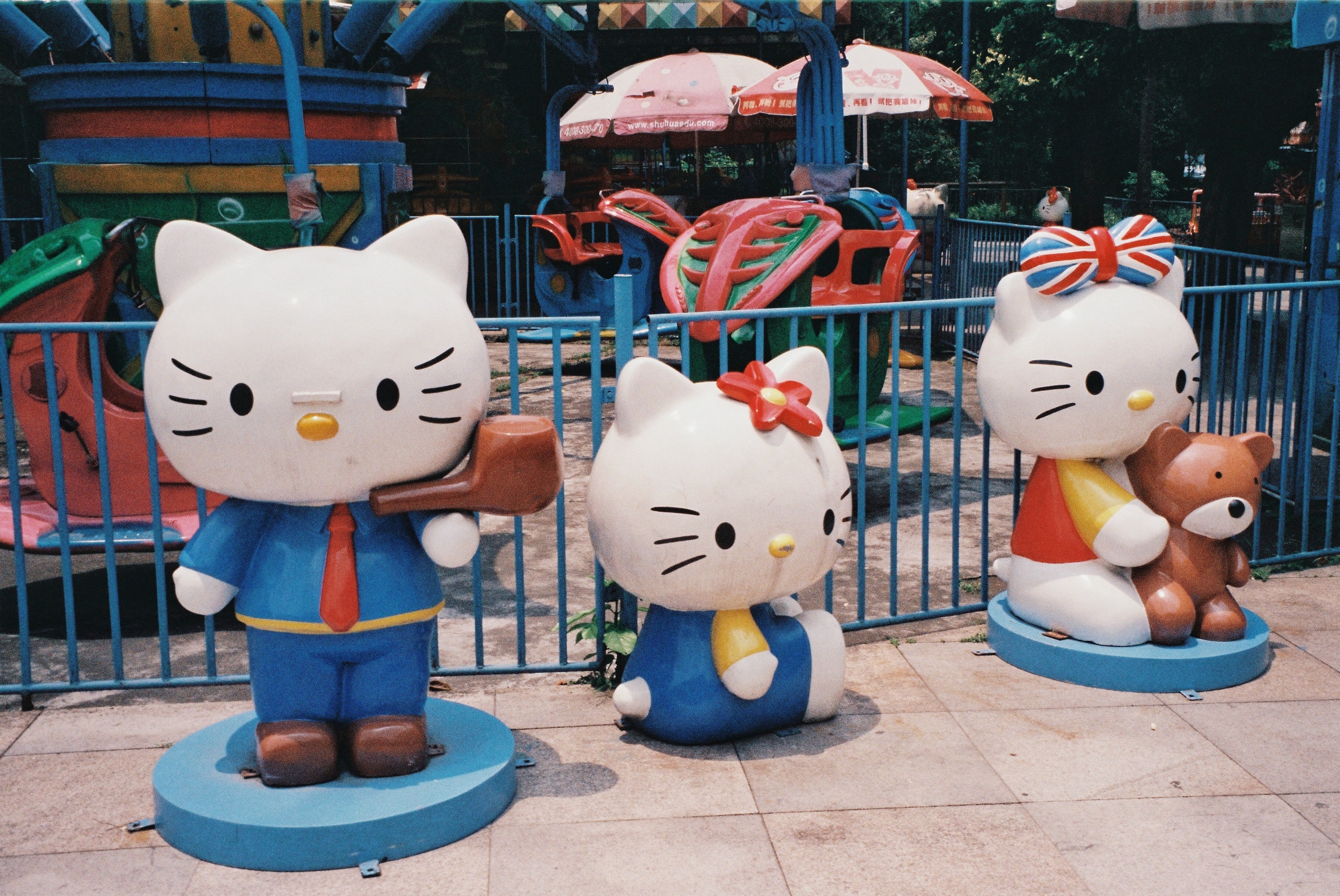 Gabriel et Harleen ont organisé une fête d'anniversaire inspirée de Hello Kitty pour Lily. | Source : Unsplash
