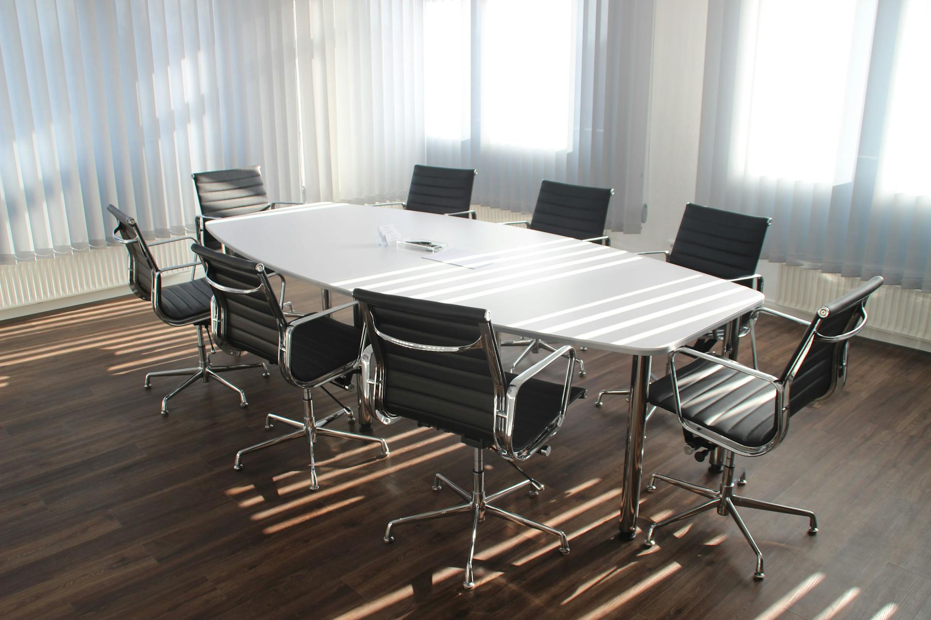 Une salle de réunion dans un bureau | Source : Pexels
