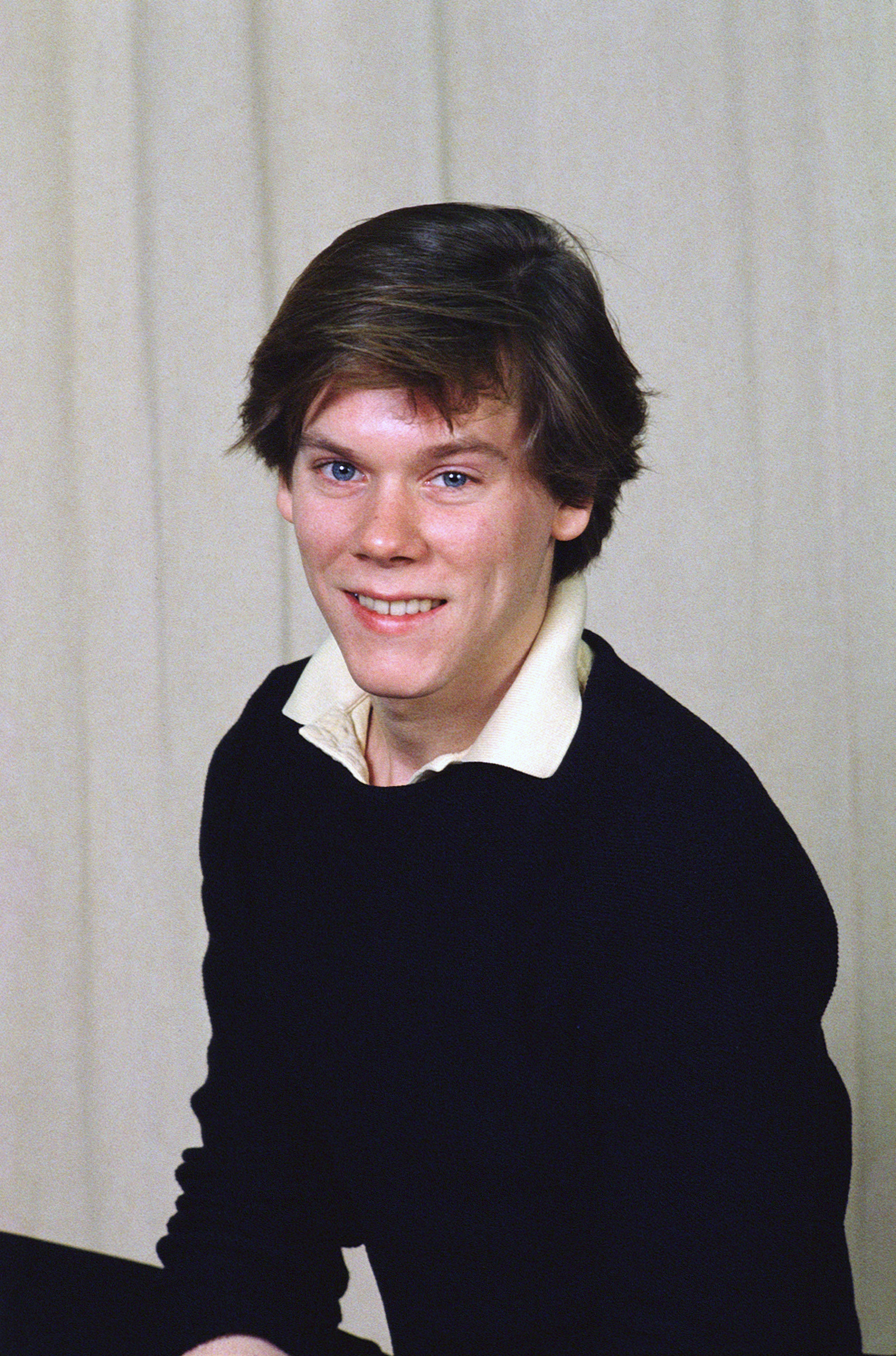 Le célèbre acteur pose pour une photo, vers 1980 | Source : Getty Images