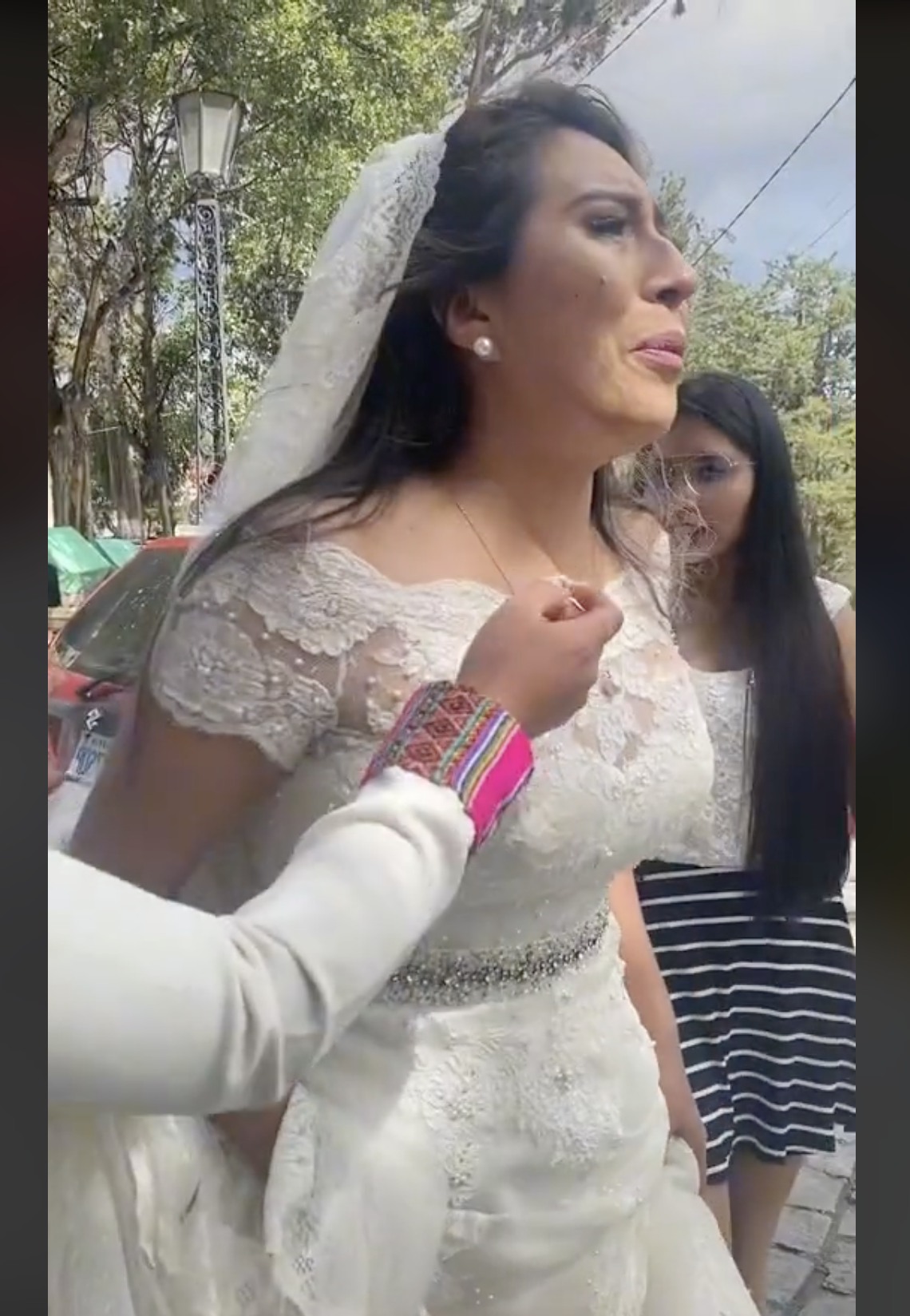 La future mariée fait une dépression émotionnelle. | Source : tiktok.com/@santosyudai