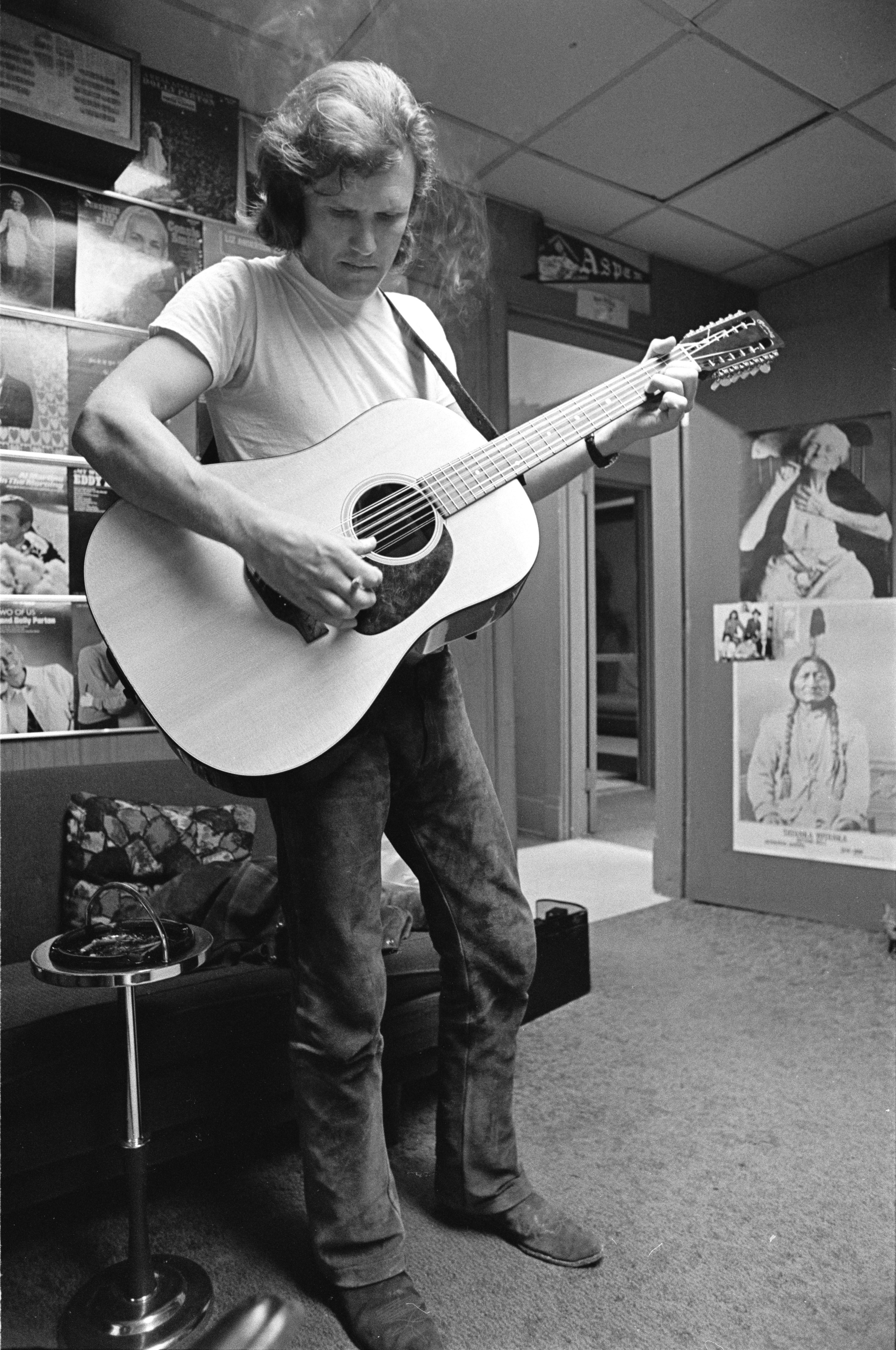 Kris Kristofferson à Nashville, Tennessee en 1970 | Source : Getty Images