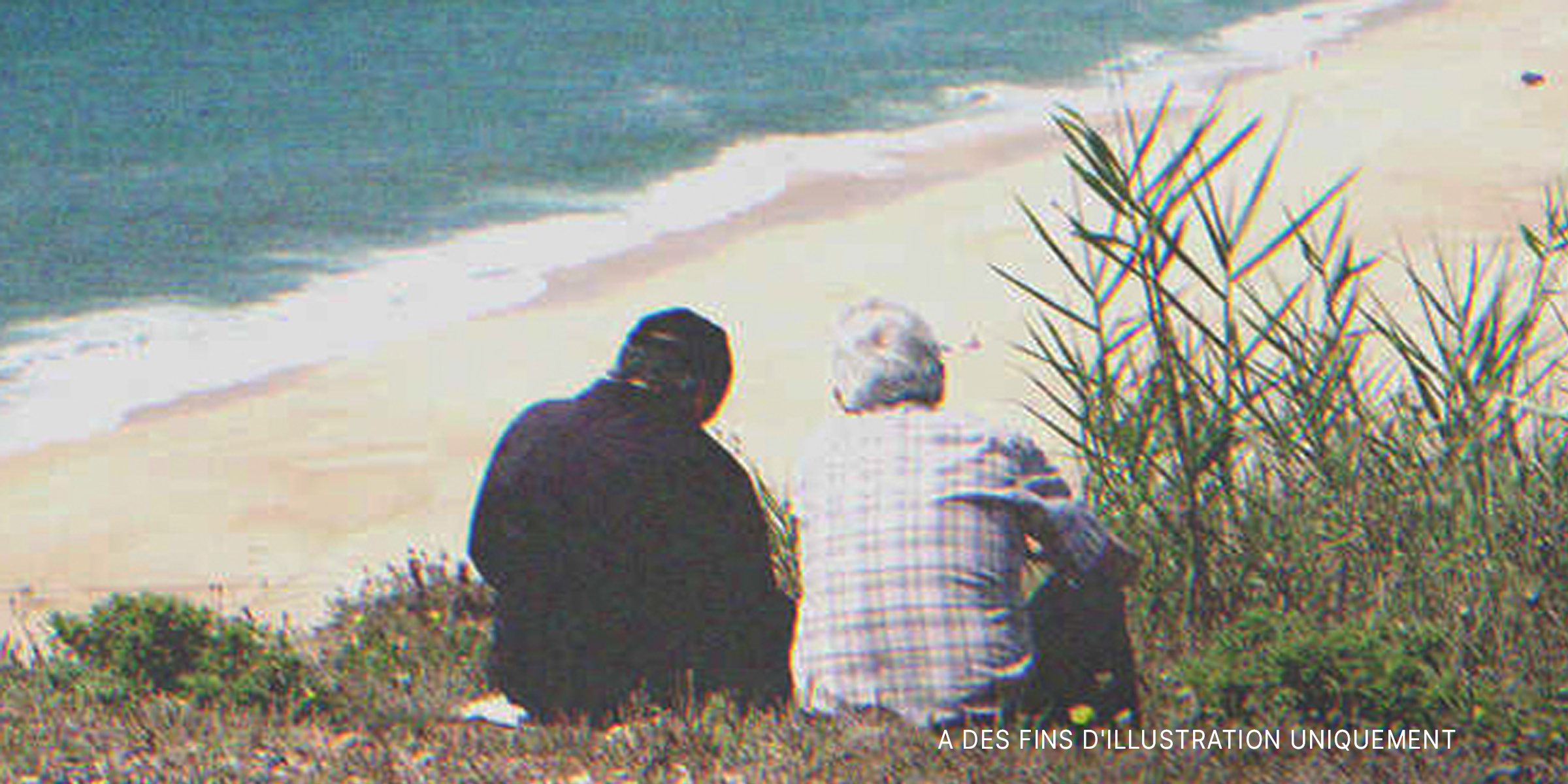 Deux hommes en train de parler | Source : Shutterstock