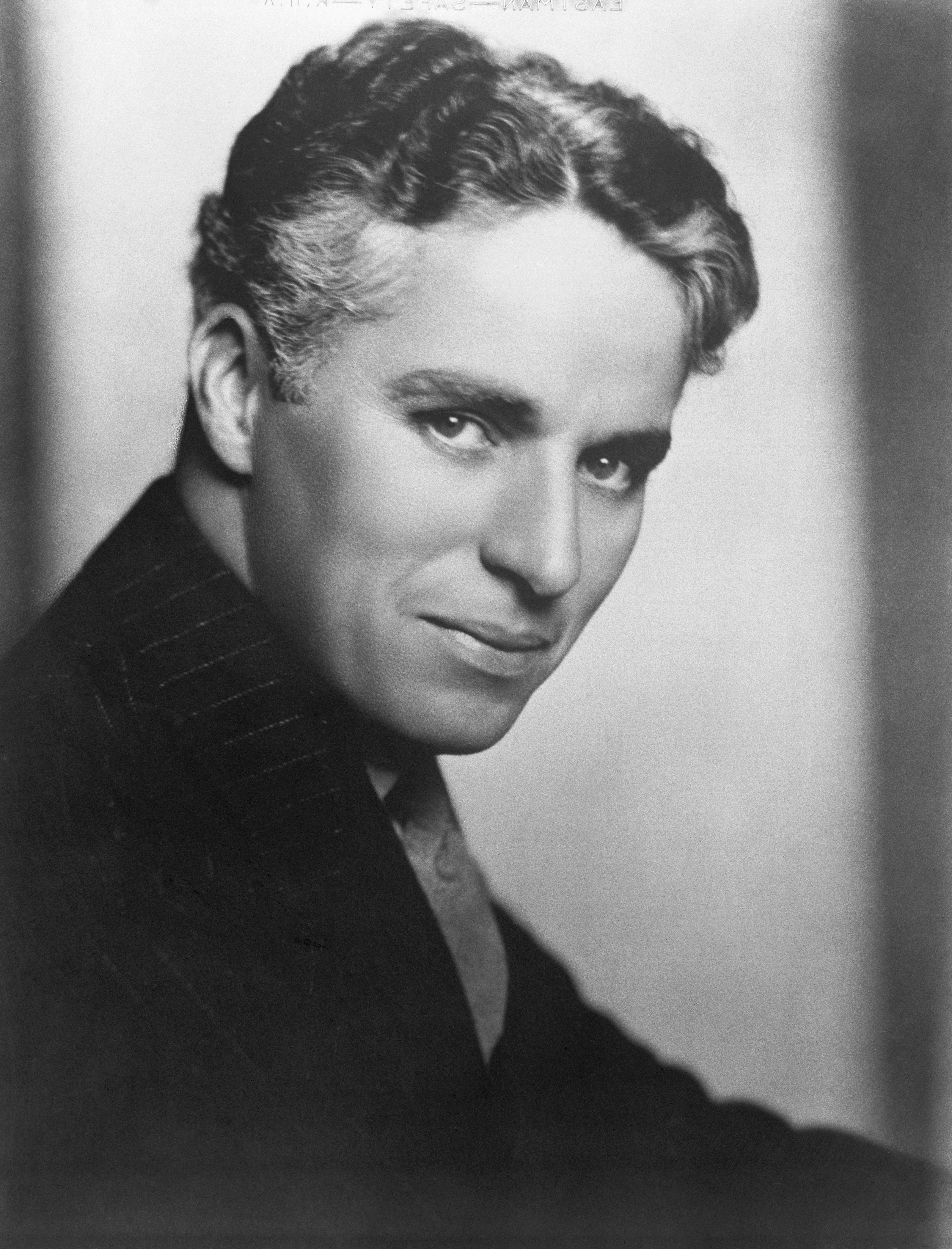 Portrait du cinéaste anglais Charlie Chaplin le 1er janvier 1967 | Source : Getty Images