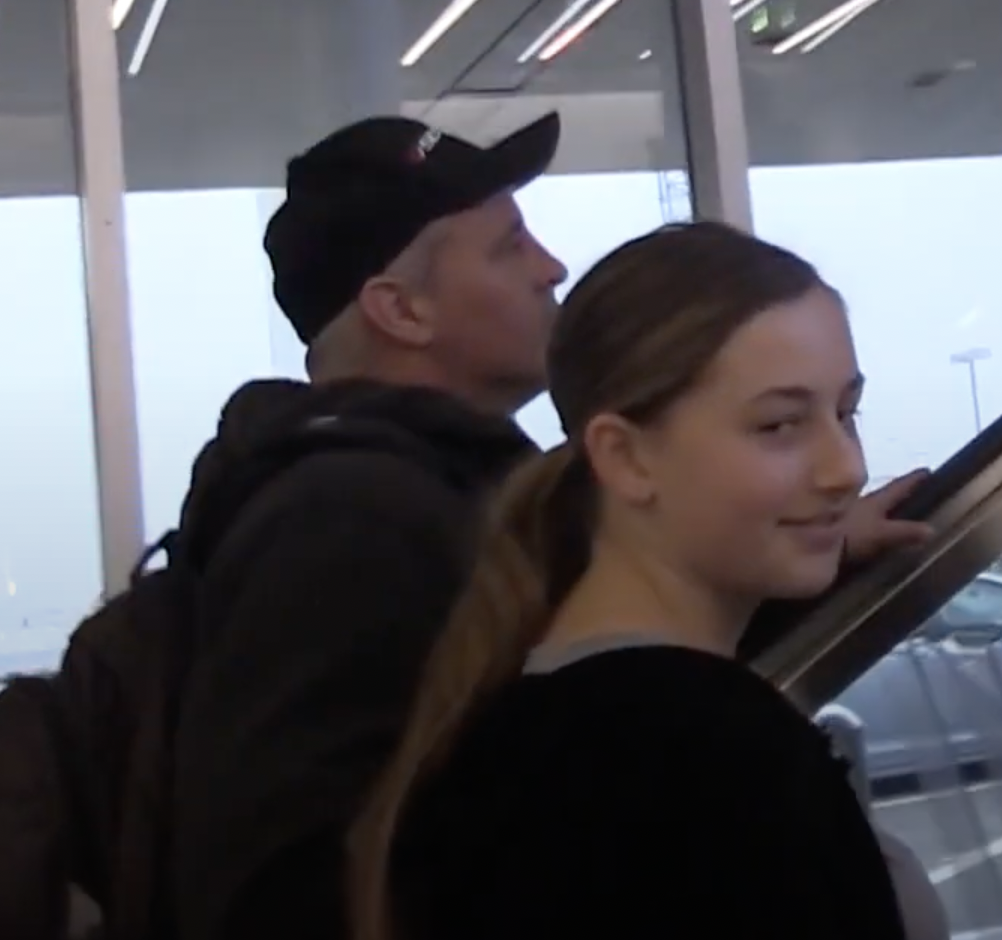 Matt et Marina LeBlanc repérés à l'aéroport le 16 juin 2019 | Sources : YouTube.com/X17onlineVideo