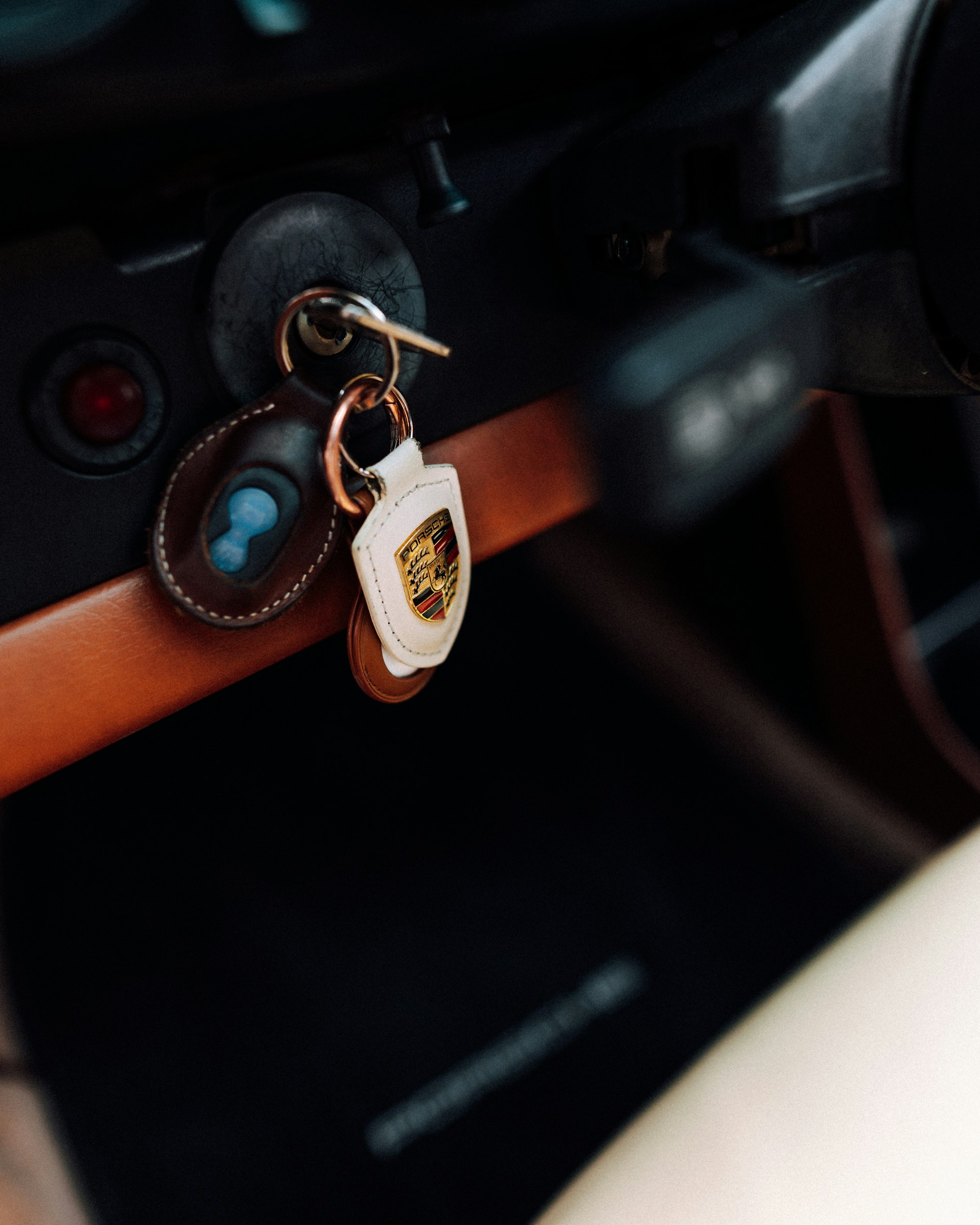 Une voiture avec la clé sur le contact | Source : Unsplash