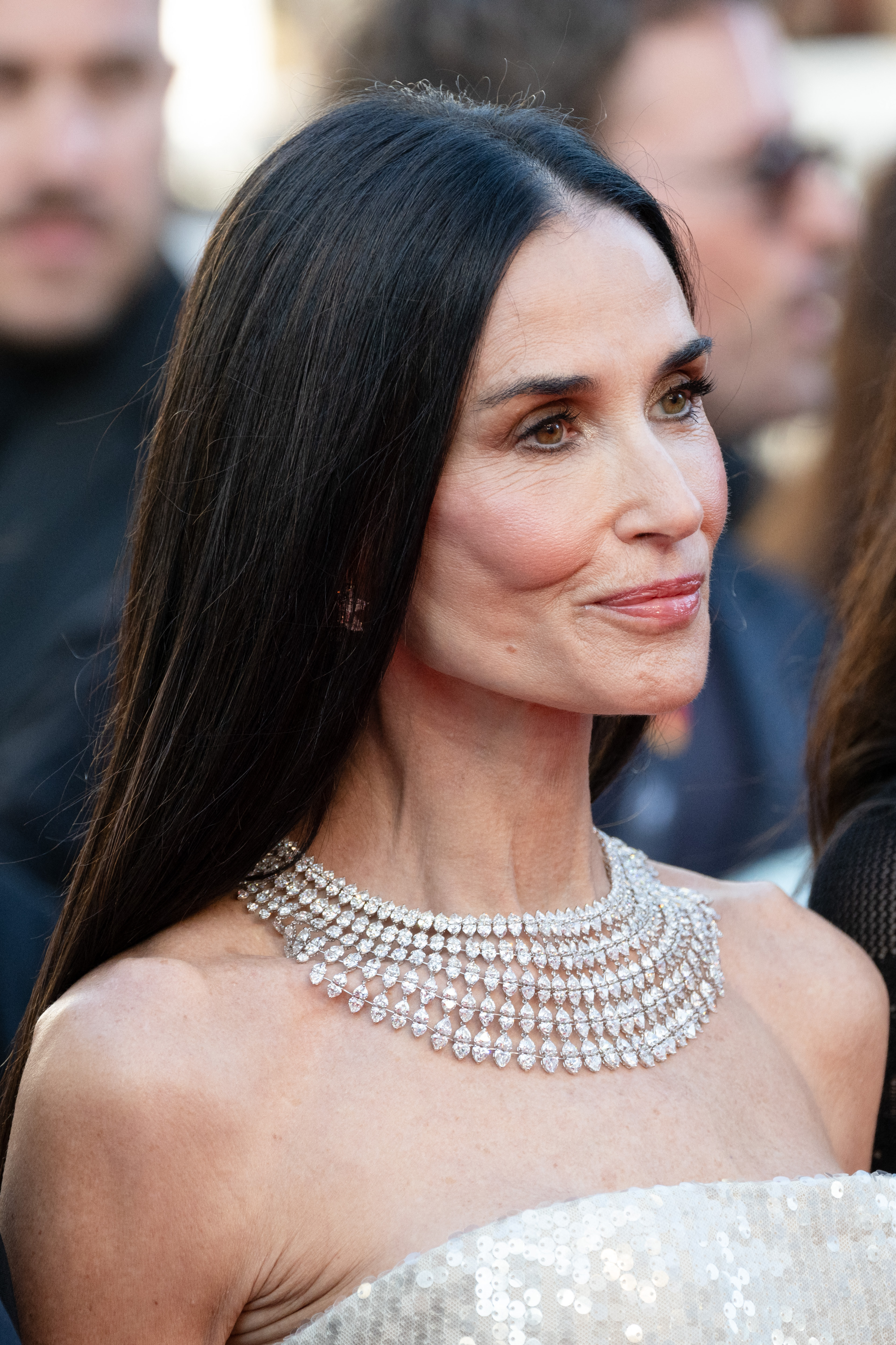 Demi Moore assiste à la cérémonie d'ouverture et à la projection du film « La Vénus Électrique » lors du 79e Festival de Cannes, le 12 mai 2026 en France | Source : Getty Images