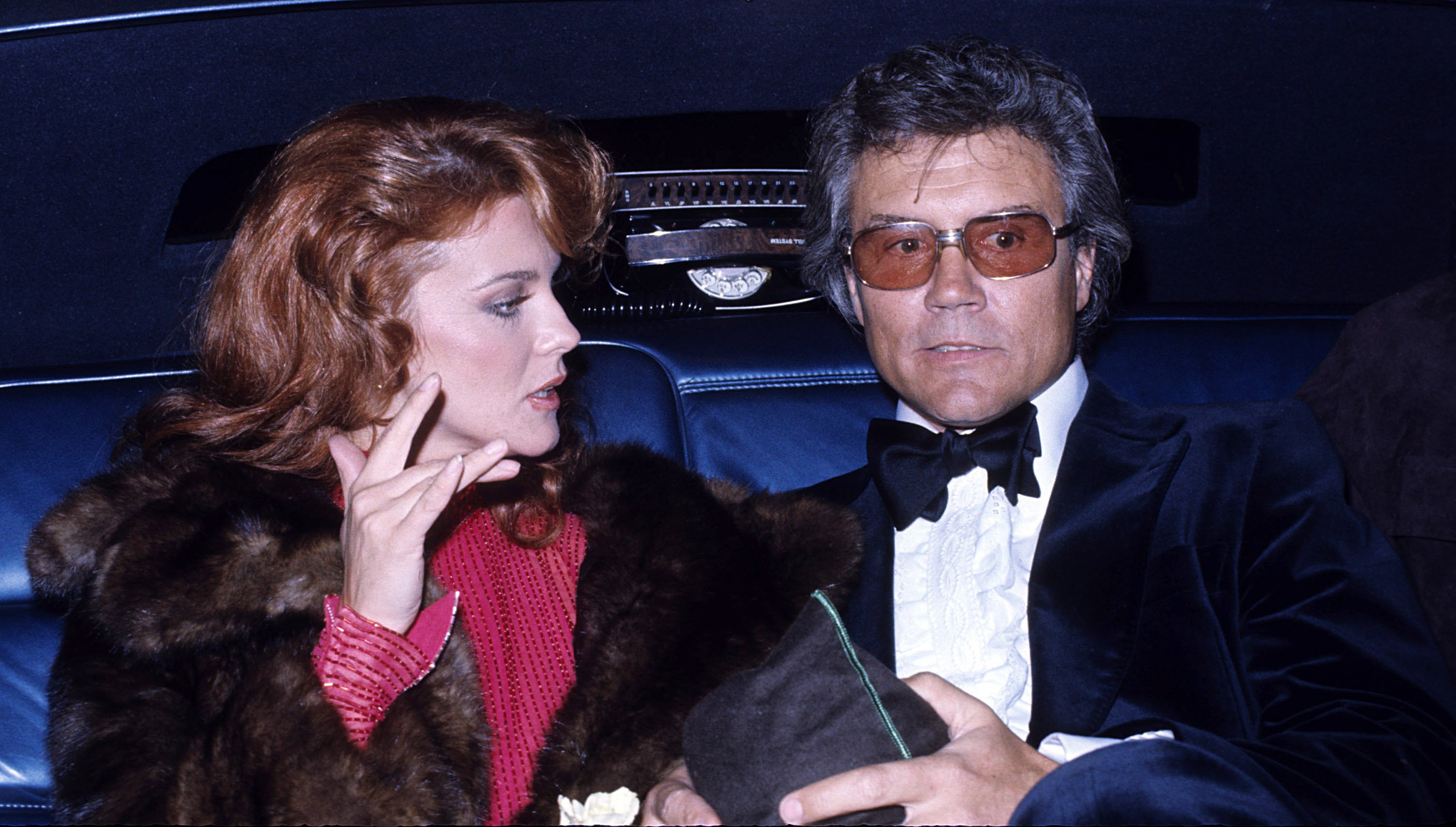 Ann-Margret et Roger Smith lors d'une rencontre à l'hôtel Waldorf Astoria en 1972 à New York. | Source : Getty Images
