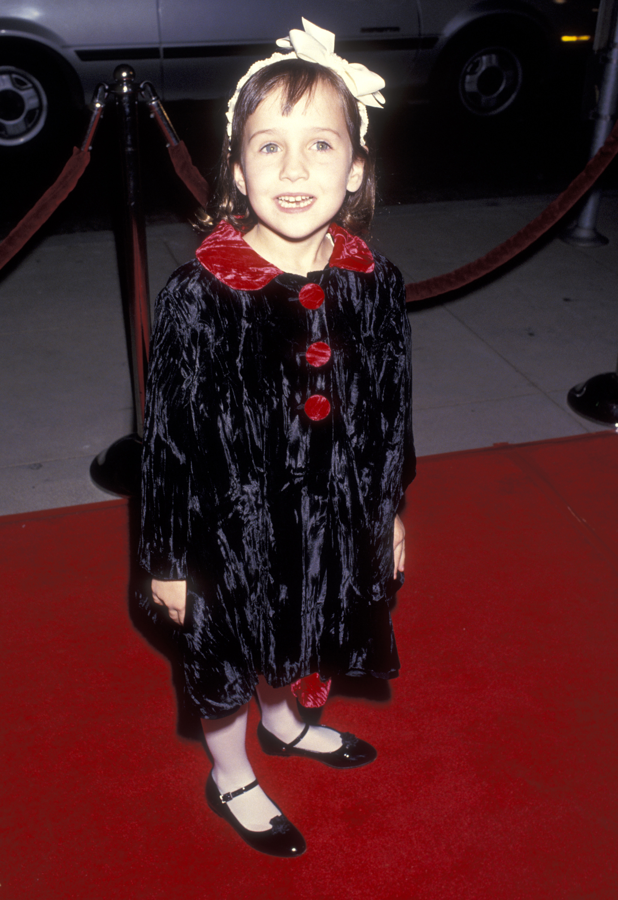 Mara Wilson assiste à la première de "Madame Doubtfire" à Beverly Hills, Californie, le 22 novembre 1993 | Source : Getty Images