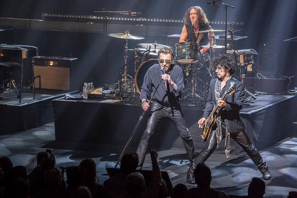 Johnny Hallyday se produit en concert au Gran Teatre del Liceu le 8 mars 2016 à Barcelone, Espagne.
