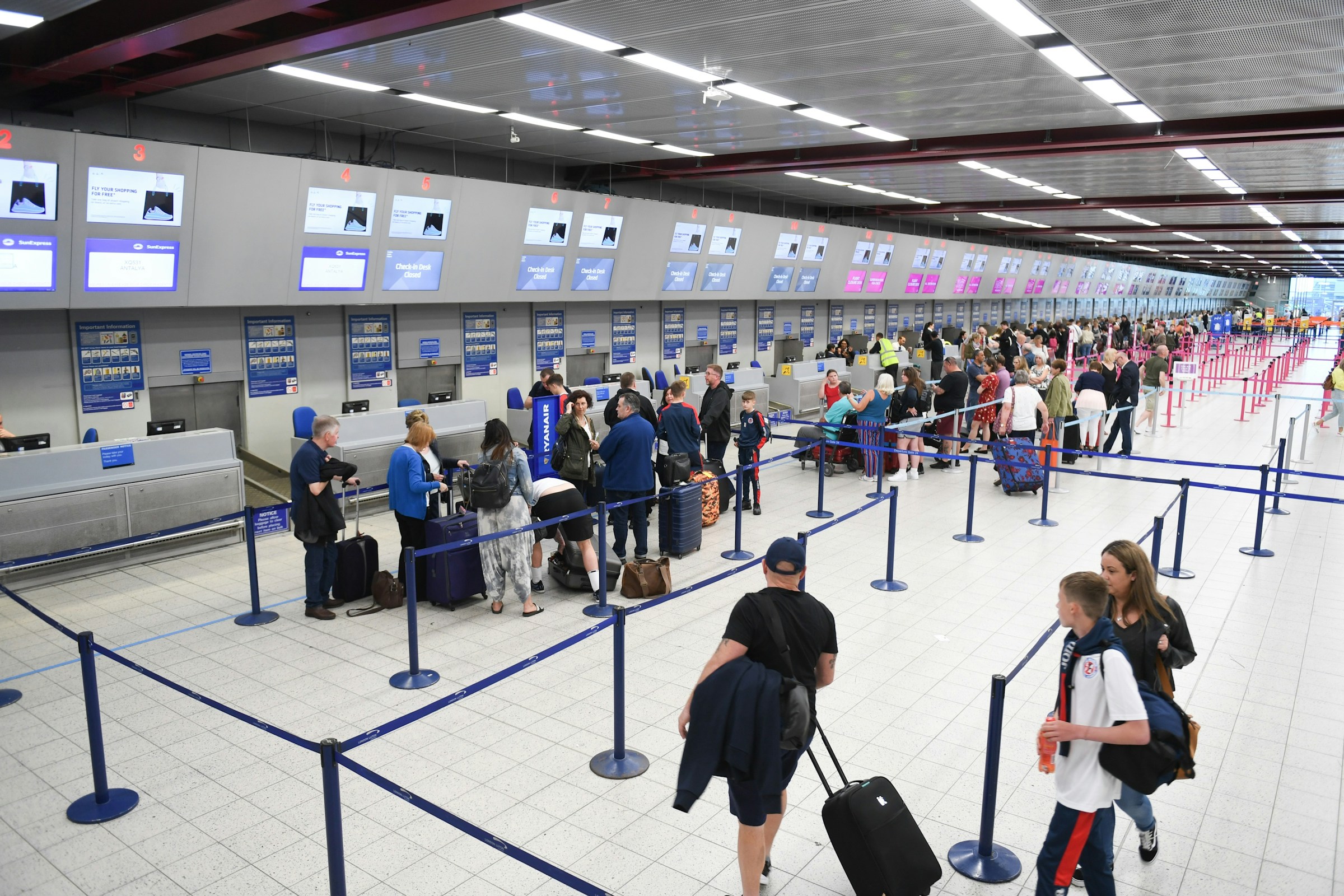 People in an airport | Source: Unsplash