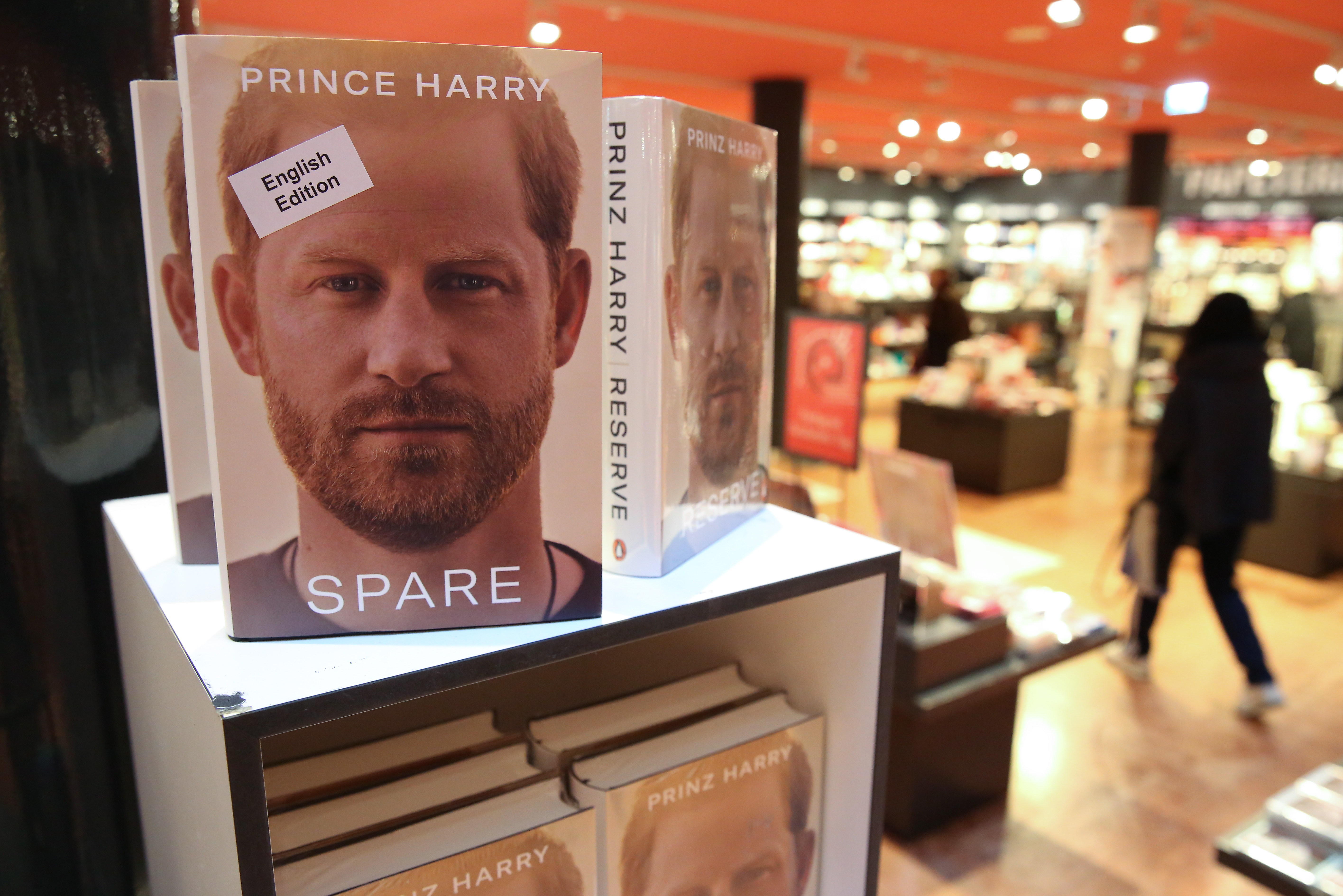 Copies des mémoires du prince Harry "Spare" telles qu'elles apparaissent le 11 janvier 2023 | Source : Getty Images