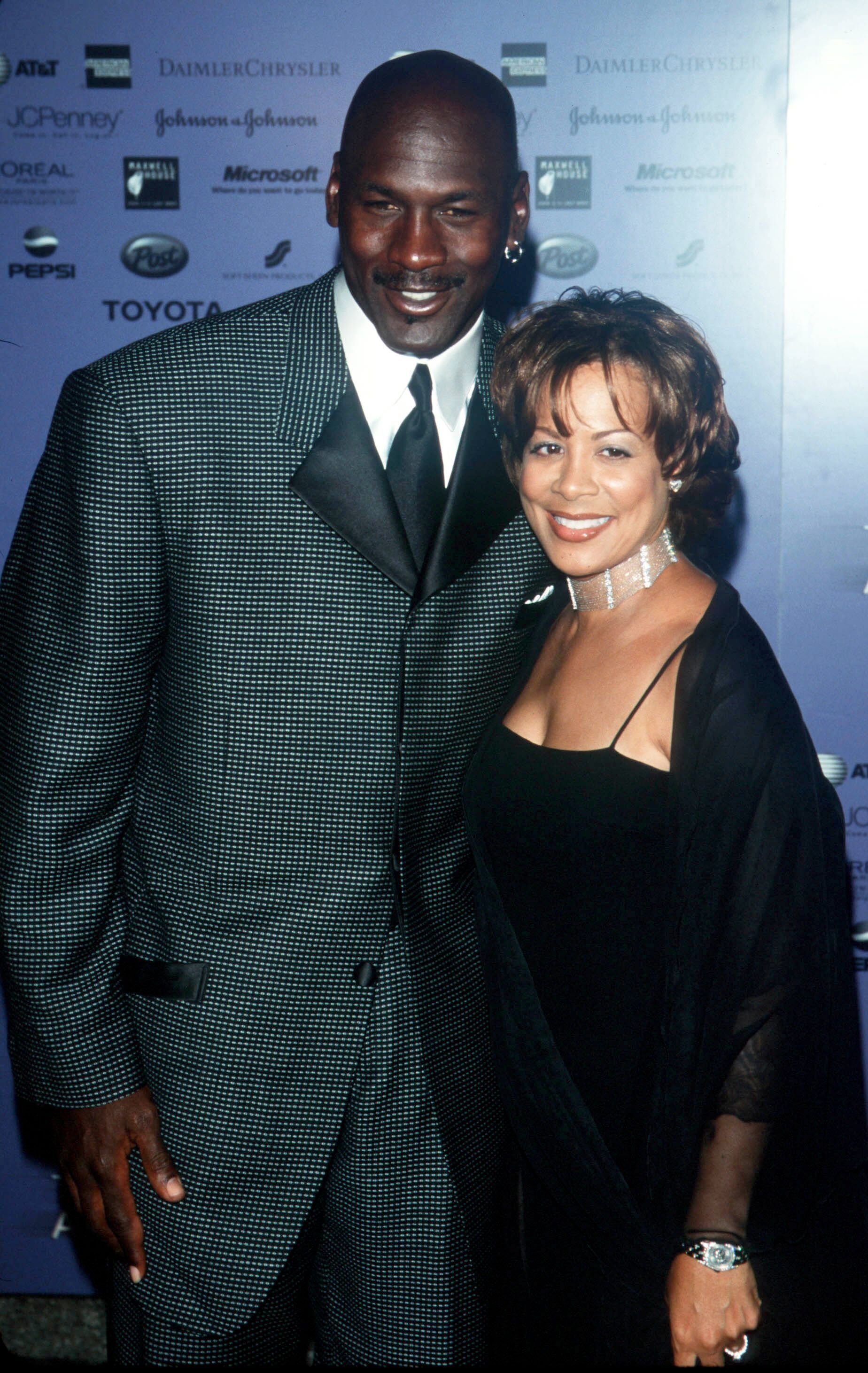 New York City Essence Awards 2000 avec Michael Jordan et sa femme Juanita. | Source : Getty Images