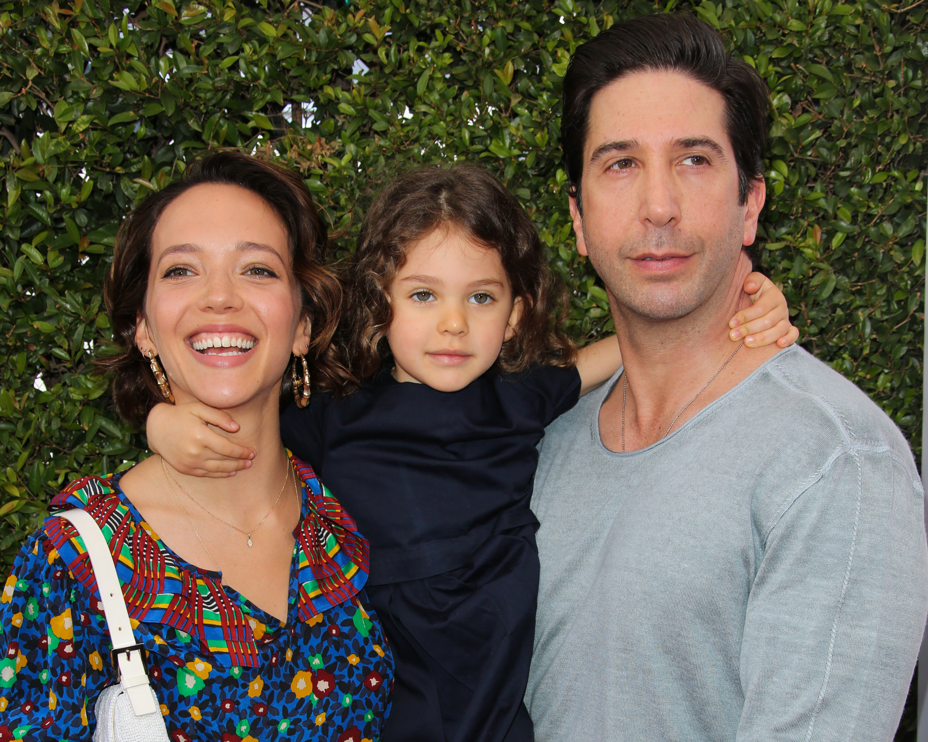 Zoe Buckman et David Schwimmer avec Cleo Buckman Schwimmer lors de la 12e soirée caritative annuelle de John Varvatos Stuart House, le 26 avril 2015, à Los Angeles, en Californie | Source : Getty Images