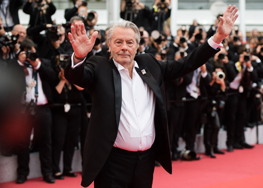 Alain Delon pendant le 72e Festival de Cannes annuel, le 19 mai 2019 à Cannes, en France. | Source : Getty Images