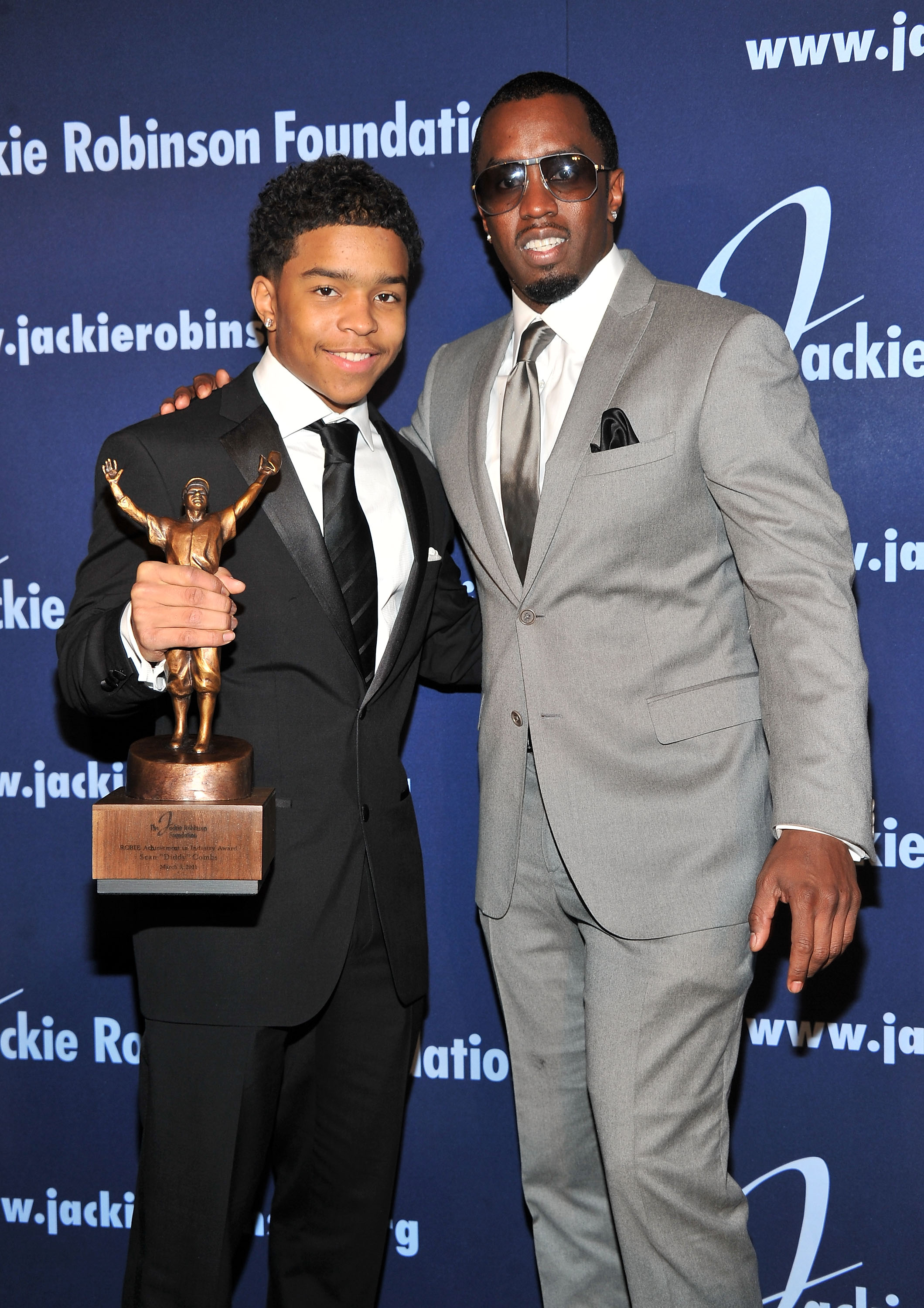 Justin et Diddy Combs assistent au gala de remise des prix de la fondation Jackie Robinson, le 7 mars 2011, à New York. | Source : Getty Images