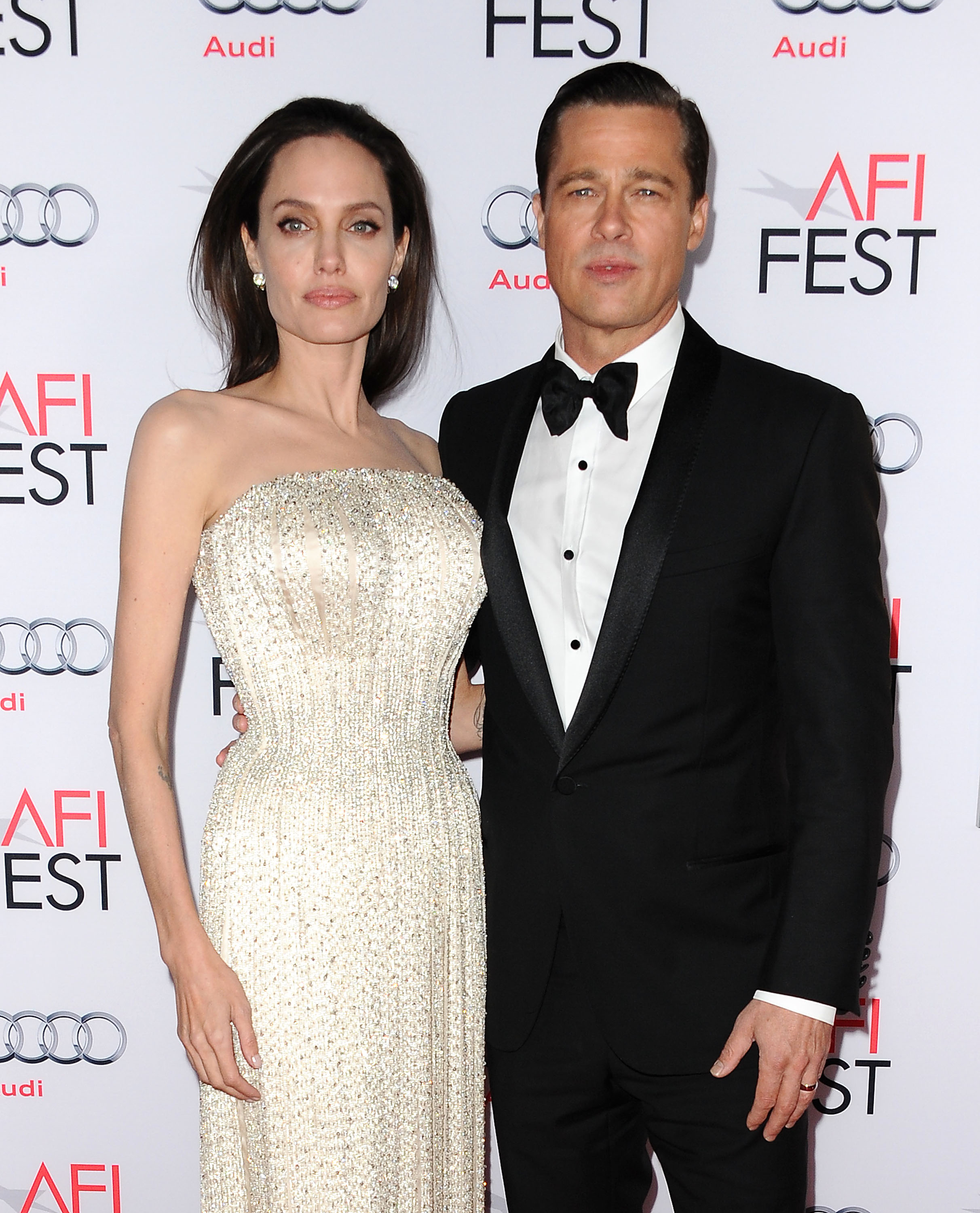 Angelina Jolie et Brad Pitt assistent à la première de "By the Sea" le 5 novembre 2015 | Source : Getty Images