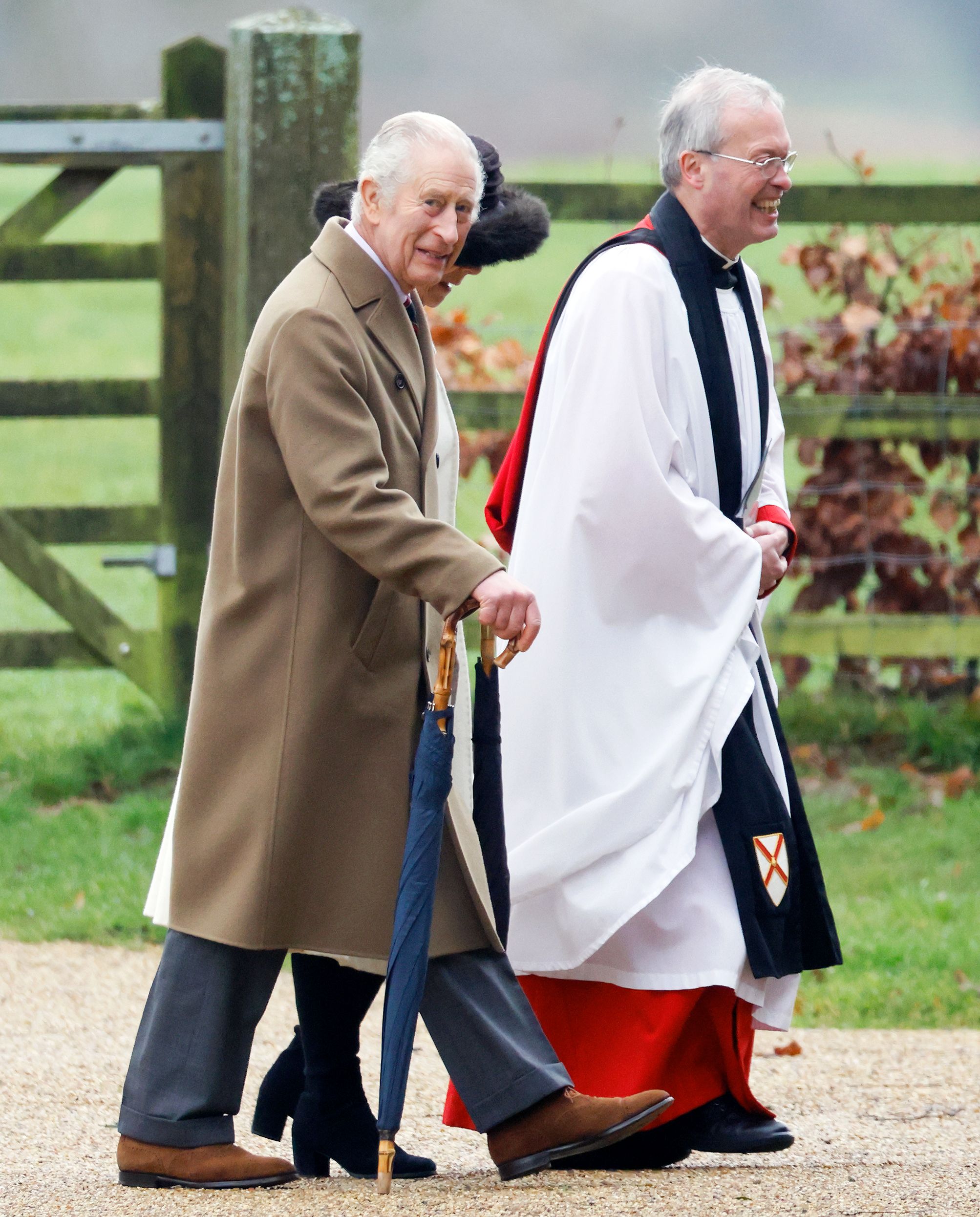 Le roi Charles III et la reine Camilla assistent à l'office du dimanche à l'église St Mary Magdalene sur le domaine de Sandringham, le 11 février 2024, à Sandringham, en Angleterre. | Source : Getty Images