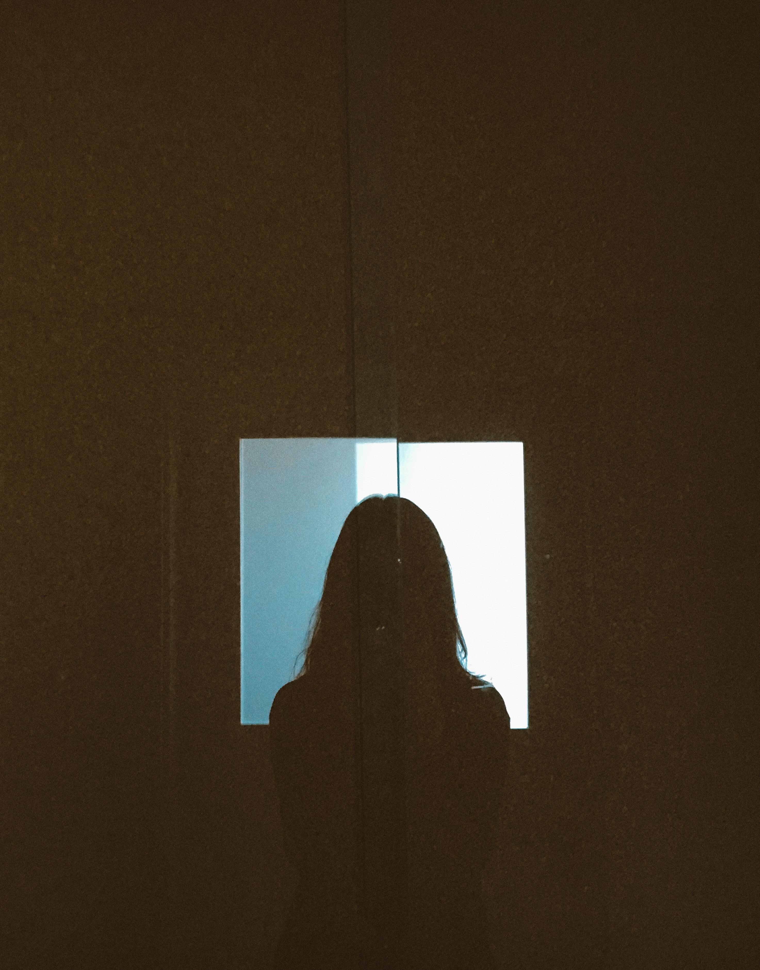 Silhouette d'une personne | Source : Pexels