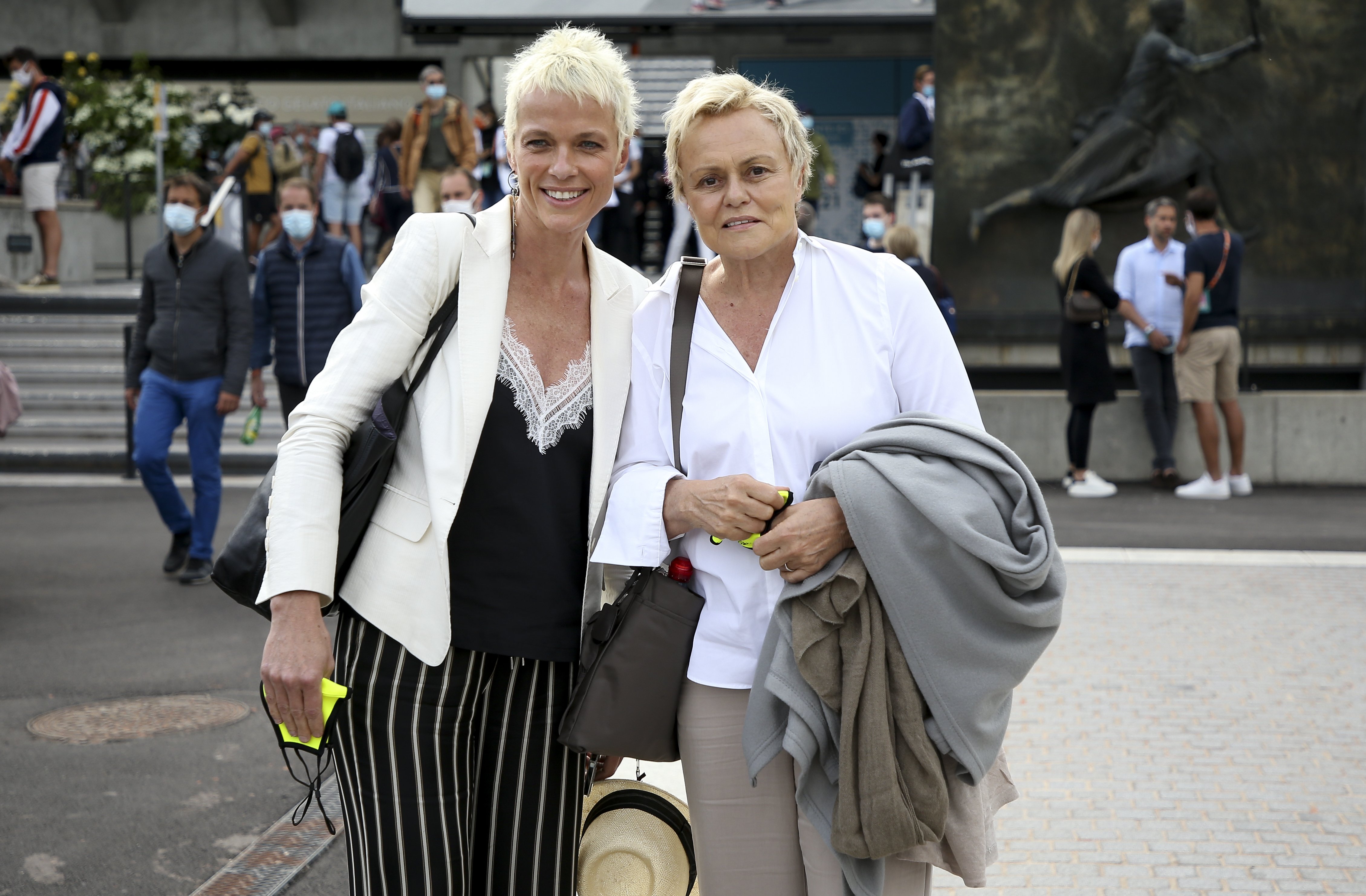 Muriel Robin et sa femme Anne Le Nen | photo : Getty lmages