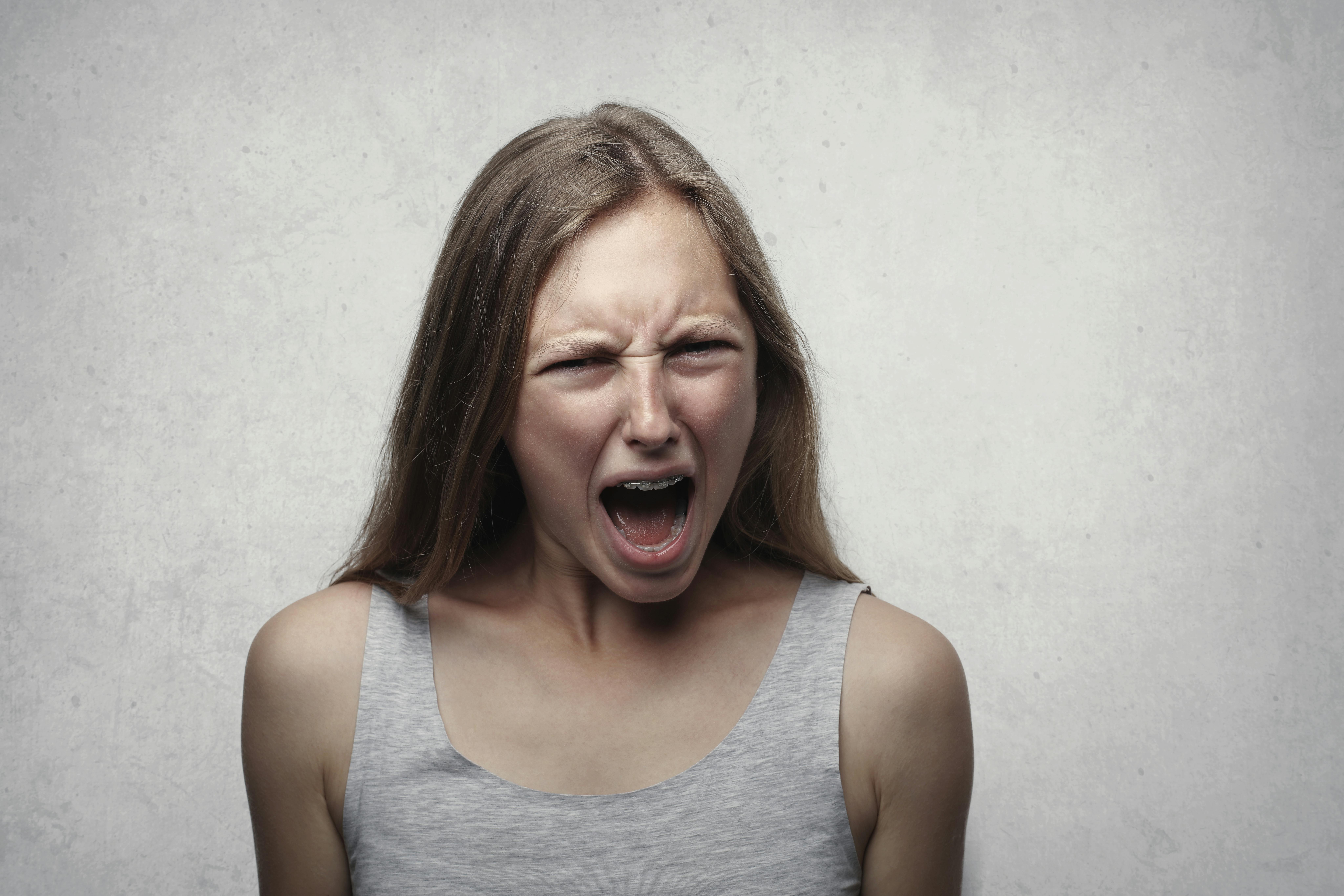 Une femme en colère qui crie | Source : Pexels