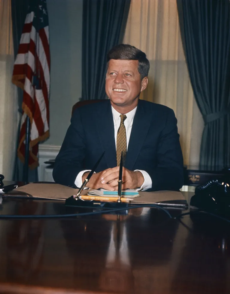 Le président JFK à la Maison Blanche, au début des années 1960| Photo : Getty Images
