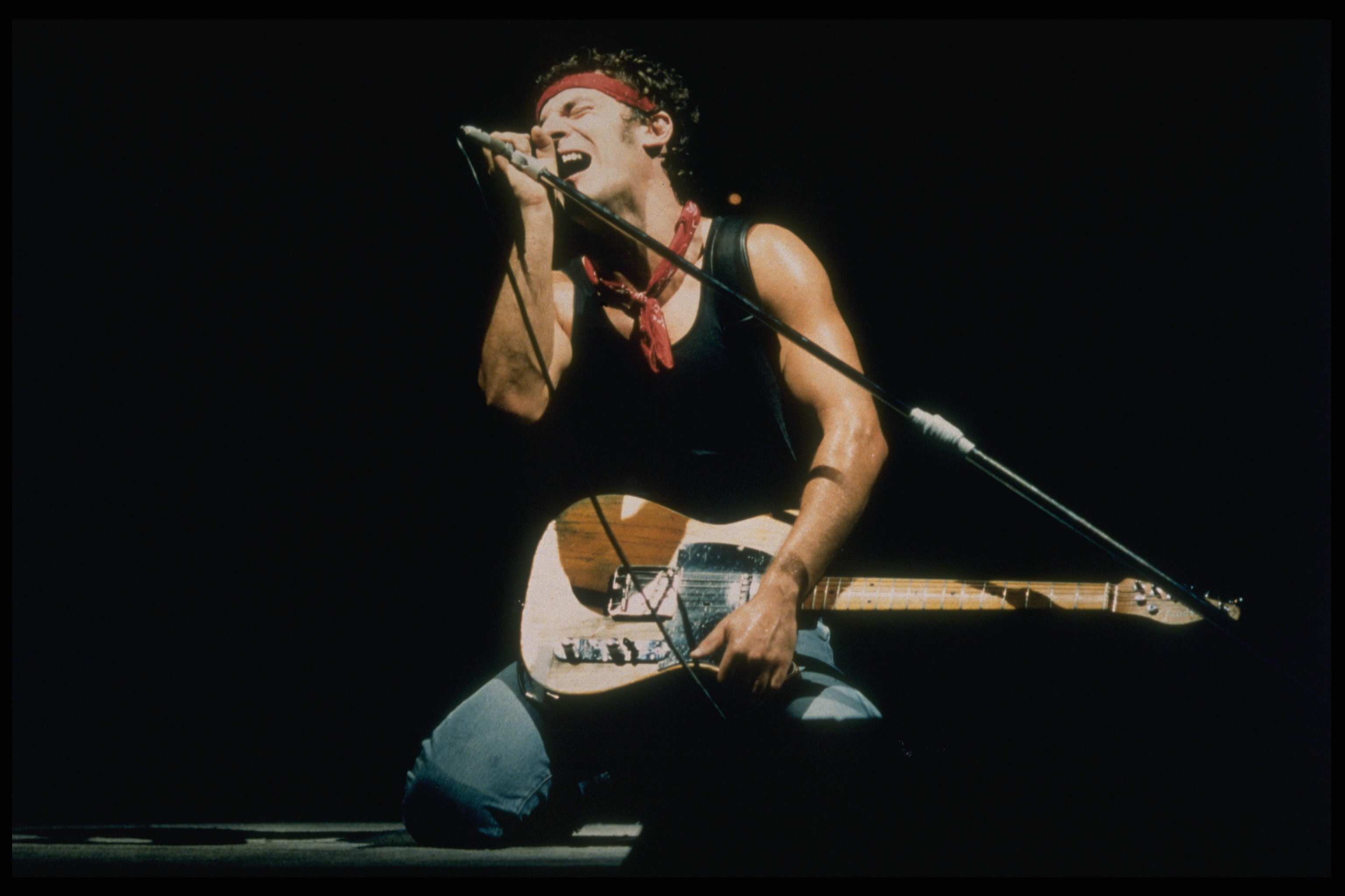 Bruce Springsteen sur scène en 1994 | Source : Getty images