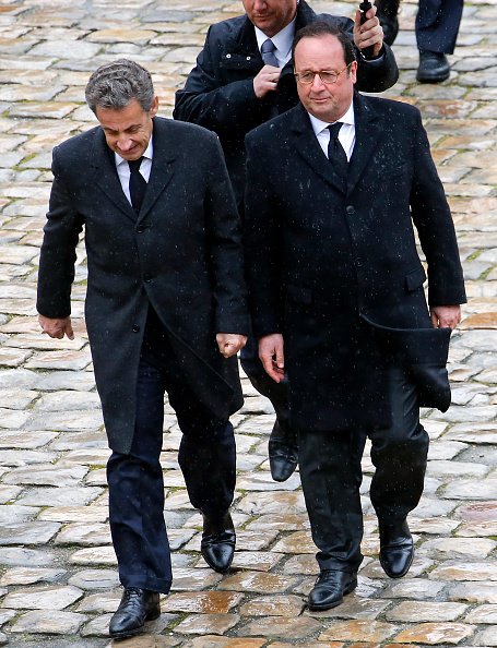 La photo de François Hollande et Nicolas Sarkozy le 28 mars 2018 à Paris, en France | Source: Getty Images / Global Ukraine