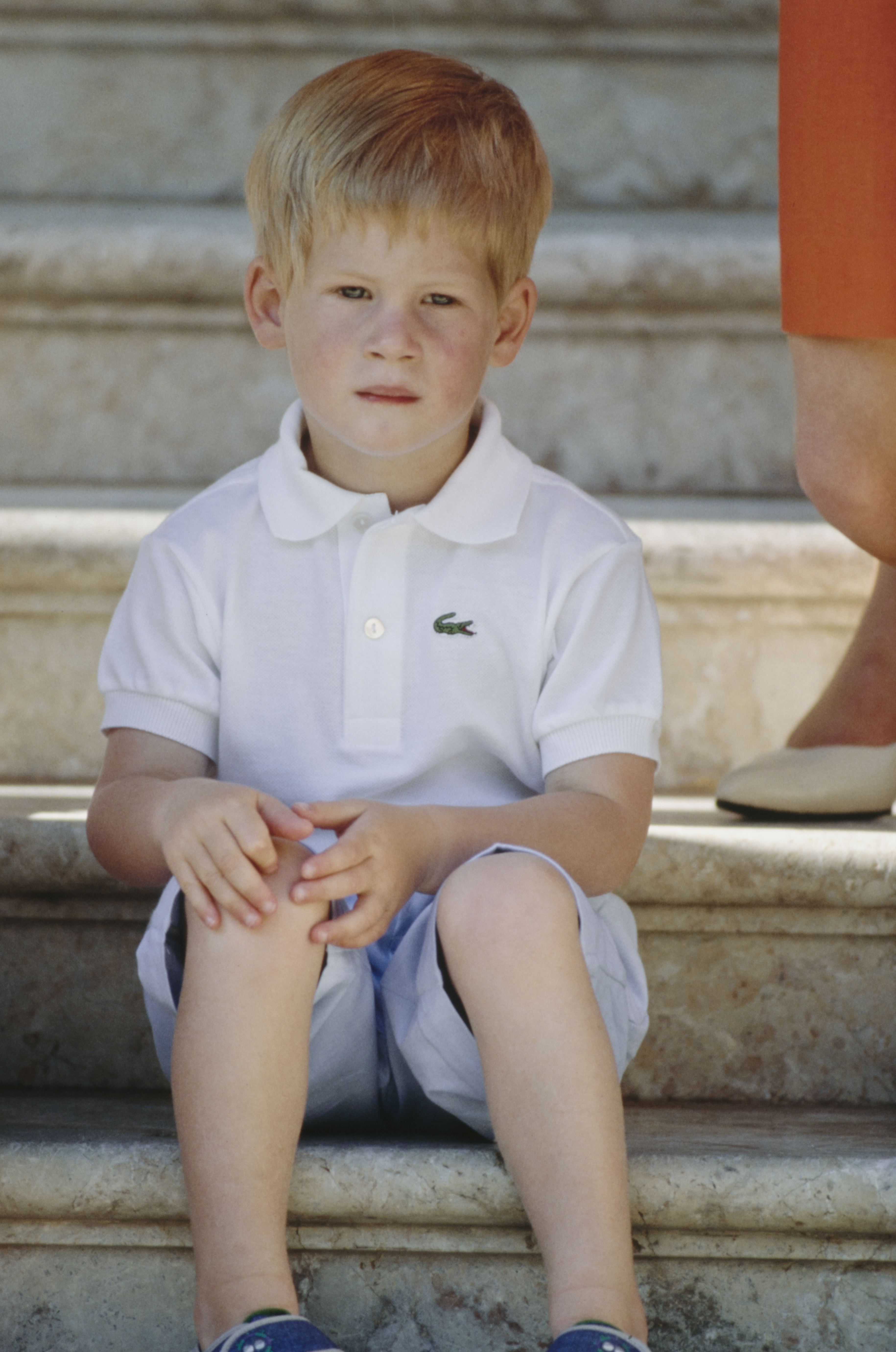 Le prince Harry le 13 août 1988 à Palma de Majorque, Espagne | Source : Getty Images