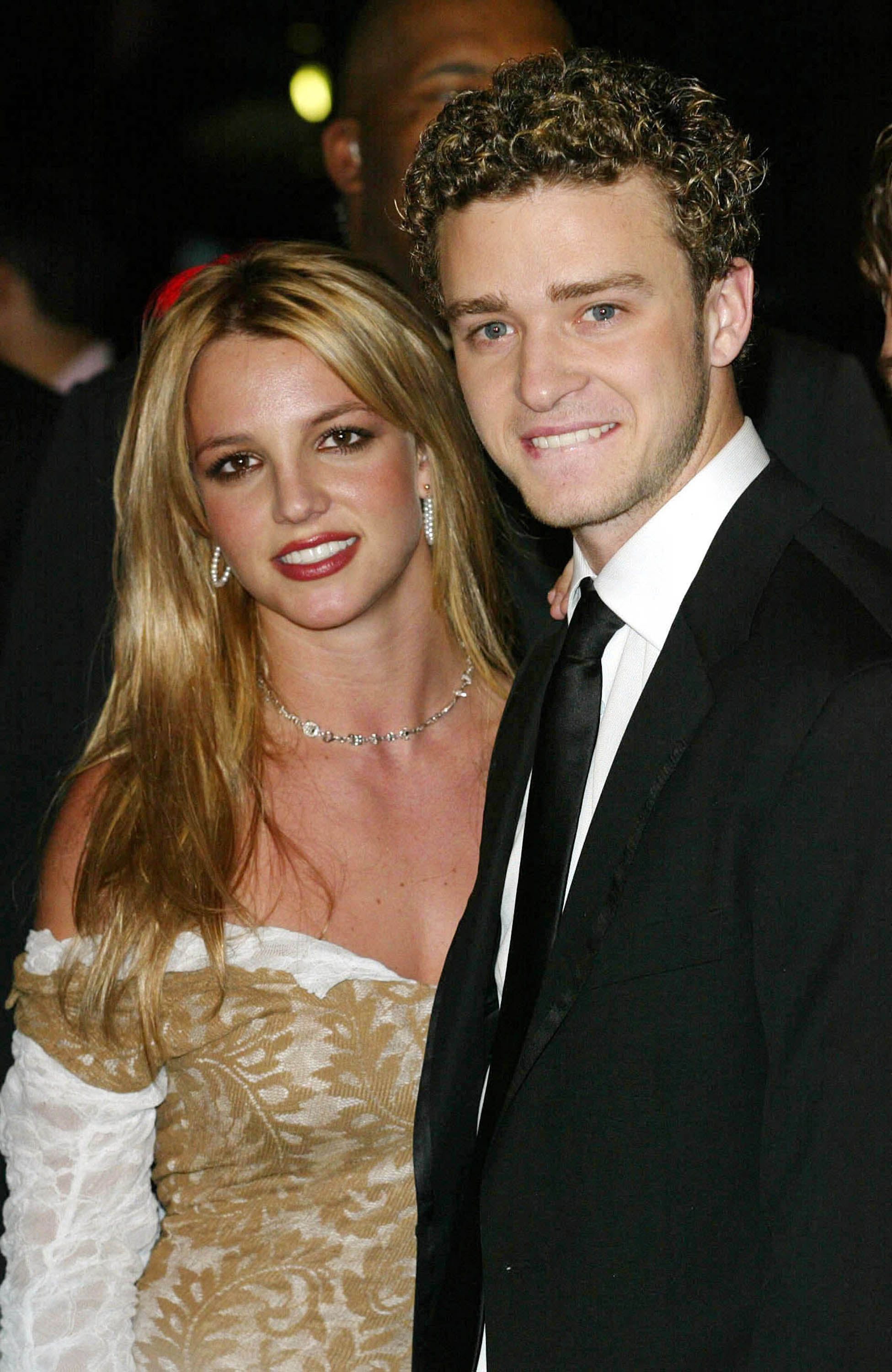 Britney Spears et Justin Timberlake à la soirée Clive Davis pre Grammy à Los Angeles, Californie, le 26 février 2002 | Source : Getty Images
