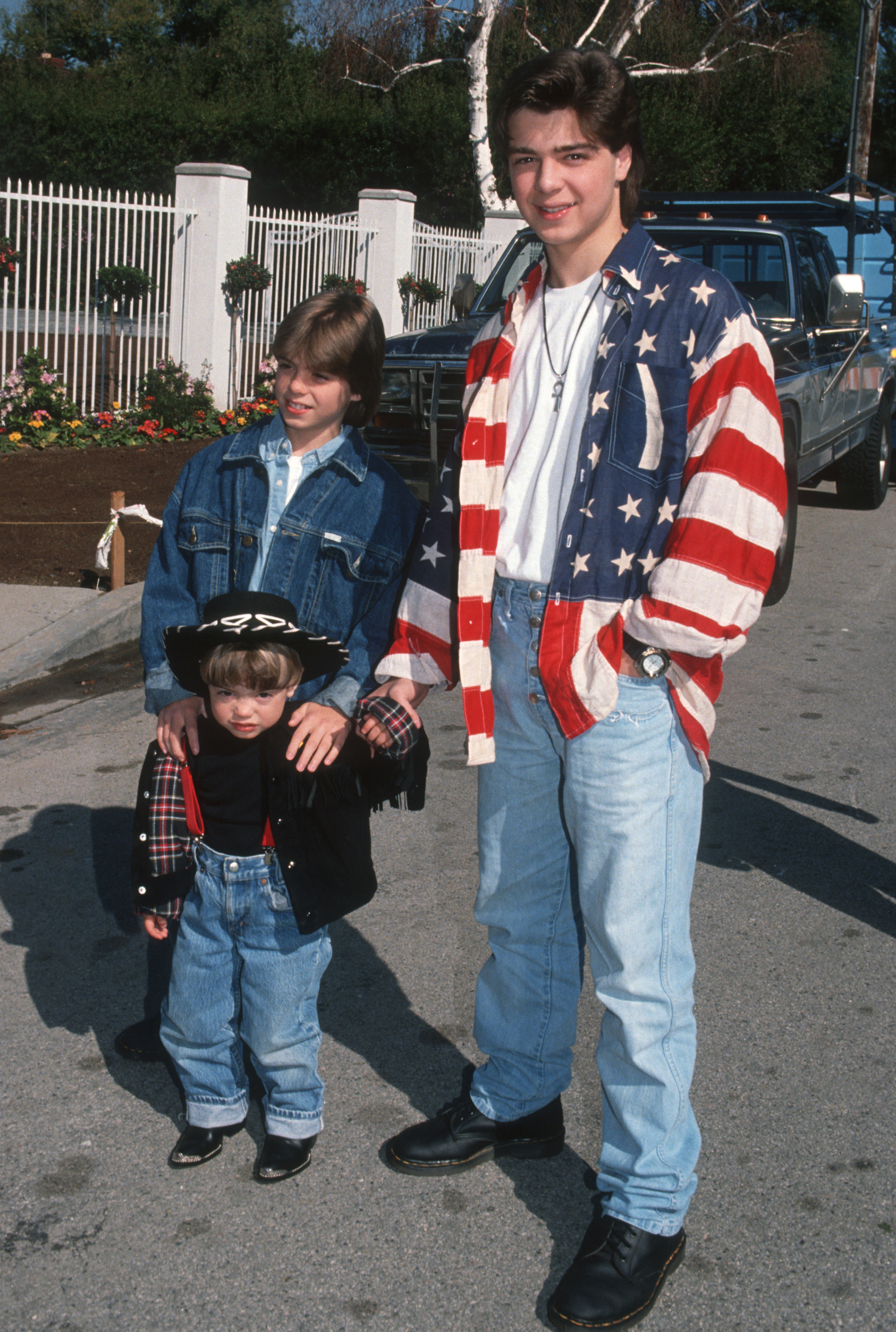 Matthew, Andrew et Joey Lawrence à la fête du 10e anniversaire du McLaren Children's Center le 16 mars 1991 | Source : Getty Images