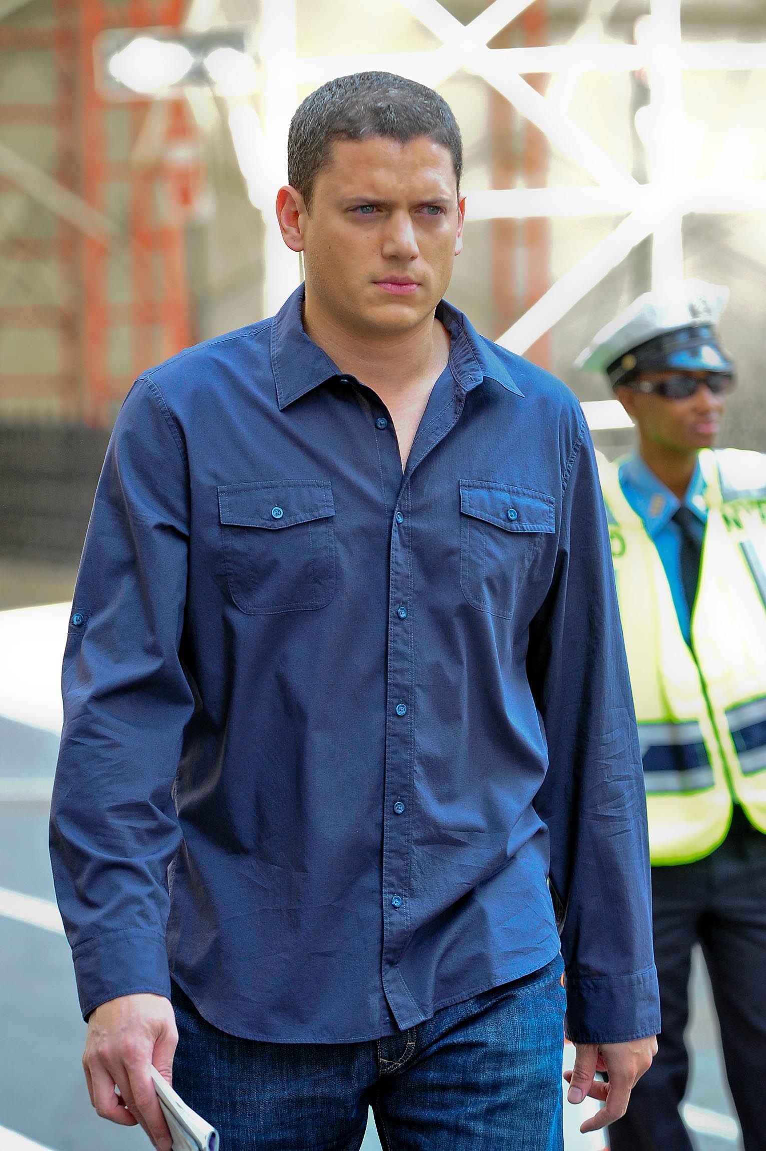 Wentworth Miller sur le plateau de "Law &amp; Order : Special Victims Unit", 2009 | Source : Getty Images