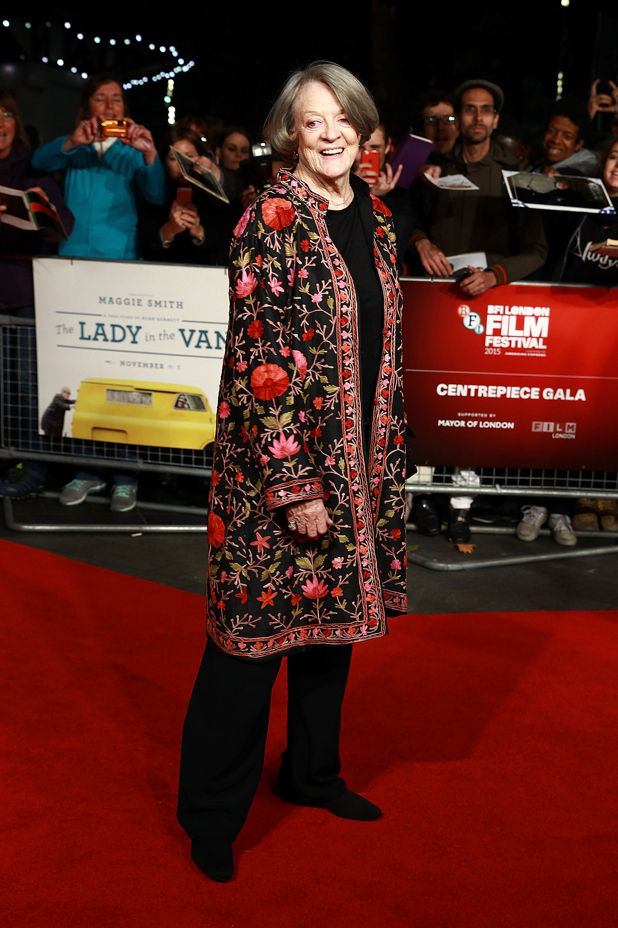 Maggie Smith lors de la projection de "The Lady in The Van" pendant le festival du film BFI de Londres à l'Odeon Leicester Square le 13 octobre 2015 | Photo : Getty Images