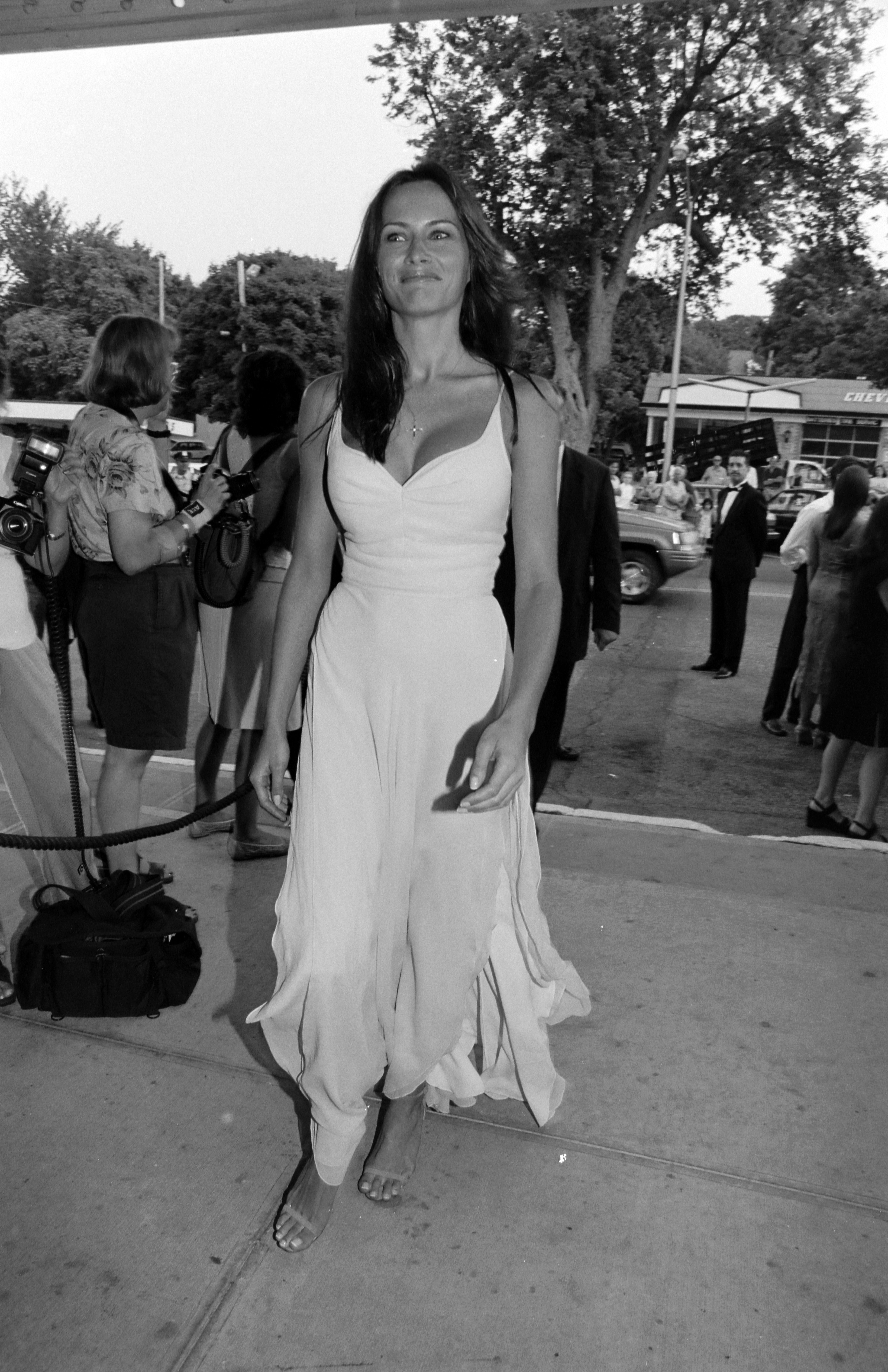 Melania Trump à la première locale de "Thomas Crown" le 31 juillet 1999 à Southampton, New York. | Source : Getty Images