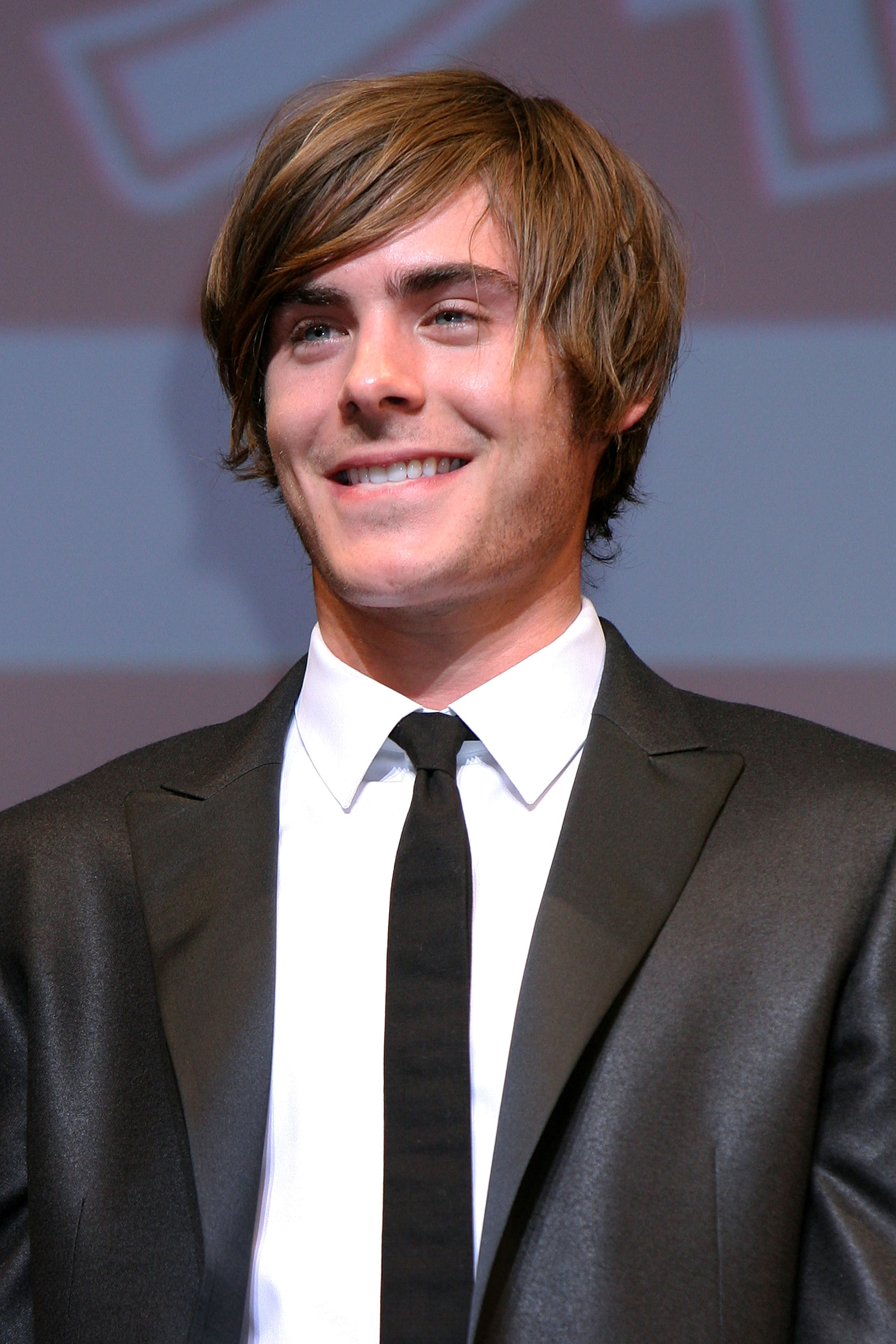 Zac Efron à la première japonaise de "High School Musical 3 : Senior Year" le 28 janvier 2009 à Tokyo | Source : Getty Images