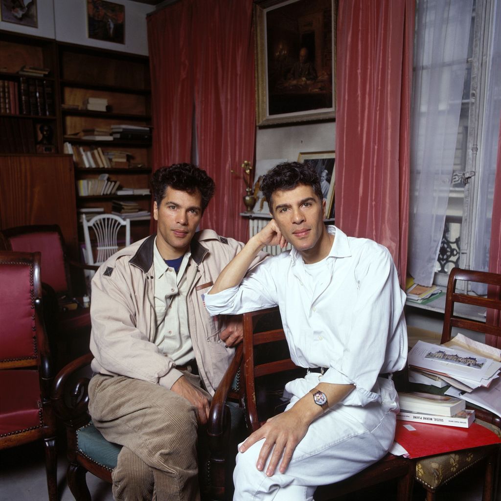 Grichka Bogdanoff et Igor Bogdanoff en France en juin 1991. | Source : Getty Images