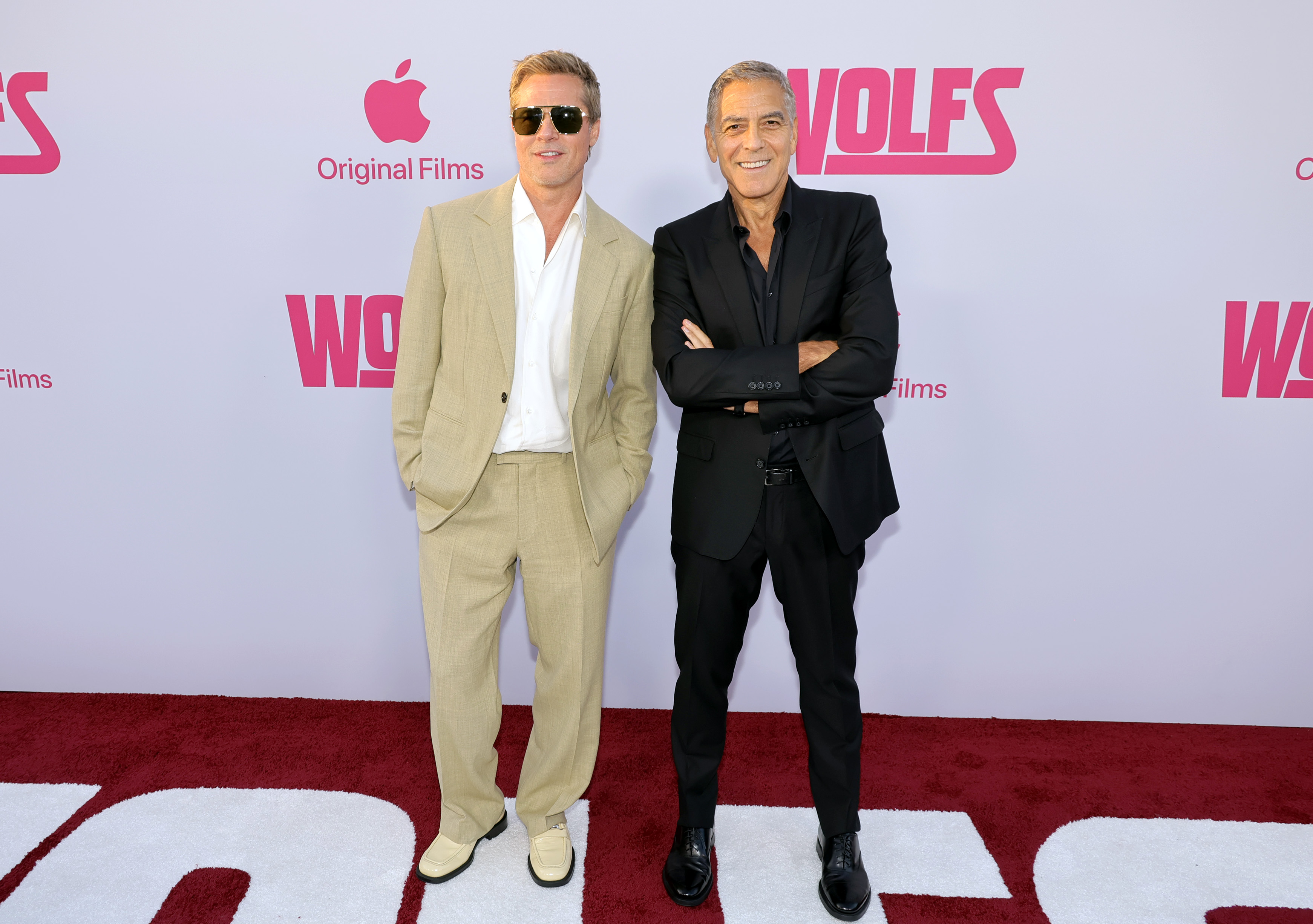 Brad Pitt et George Clooney assistent à la première du film original d'Apple "Wolfs" à Los Angeles au TCL Chinese Theatre le 18 septembre 2024 à Hollywood, Californie | Source : Getty Images