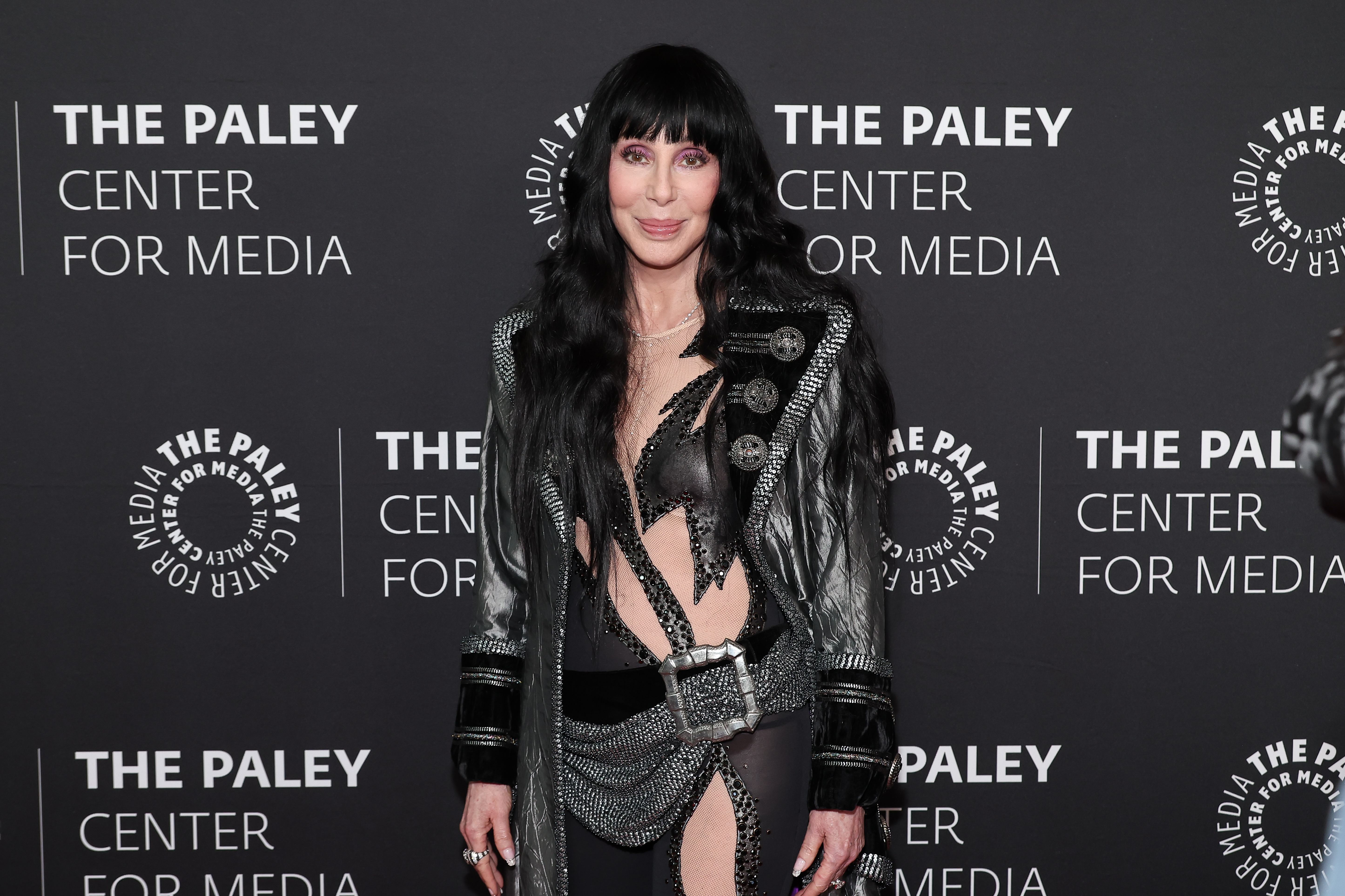 Cher assiste à la première de "Bob Mackie : Naked Illusion" le 13 mai 2024 à Los Angeles, Californie | Source : Getty Images