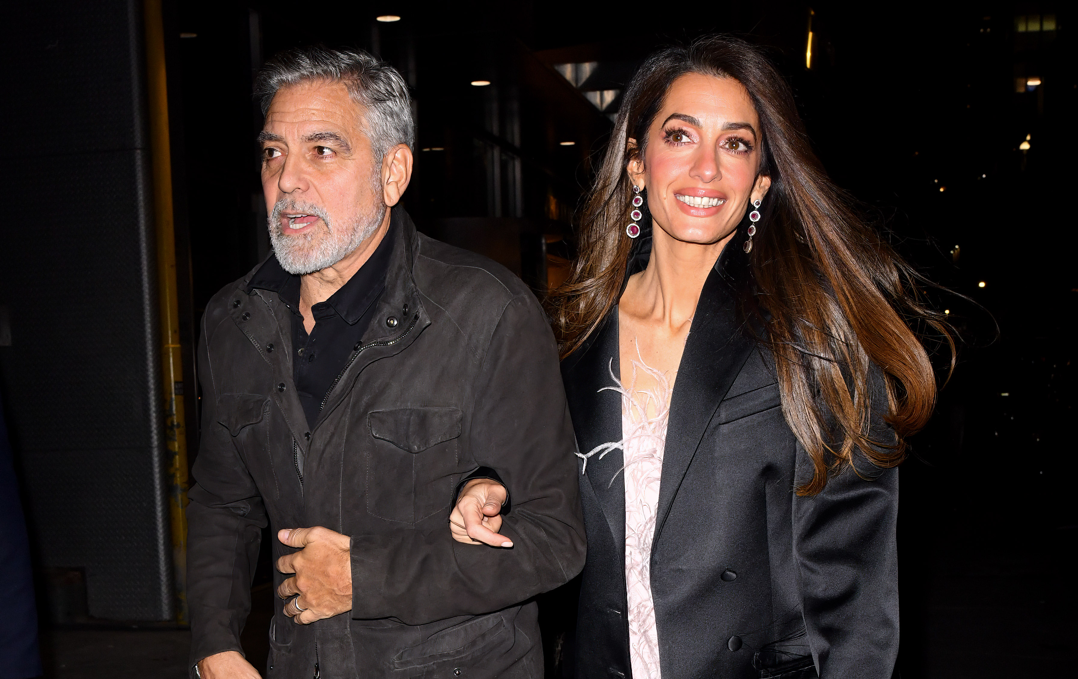 George et Amal Clooney repérés à New York le 13 décembre 2023 | Source : Getty Images