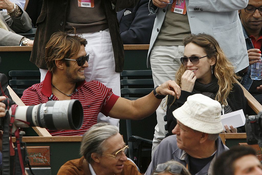 Tournoi de Roland Garros à Paris, France Le 06 juin 2008-Bixente Lizarazu, Claire Keim. | Photo : Getty Images